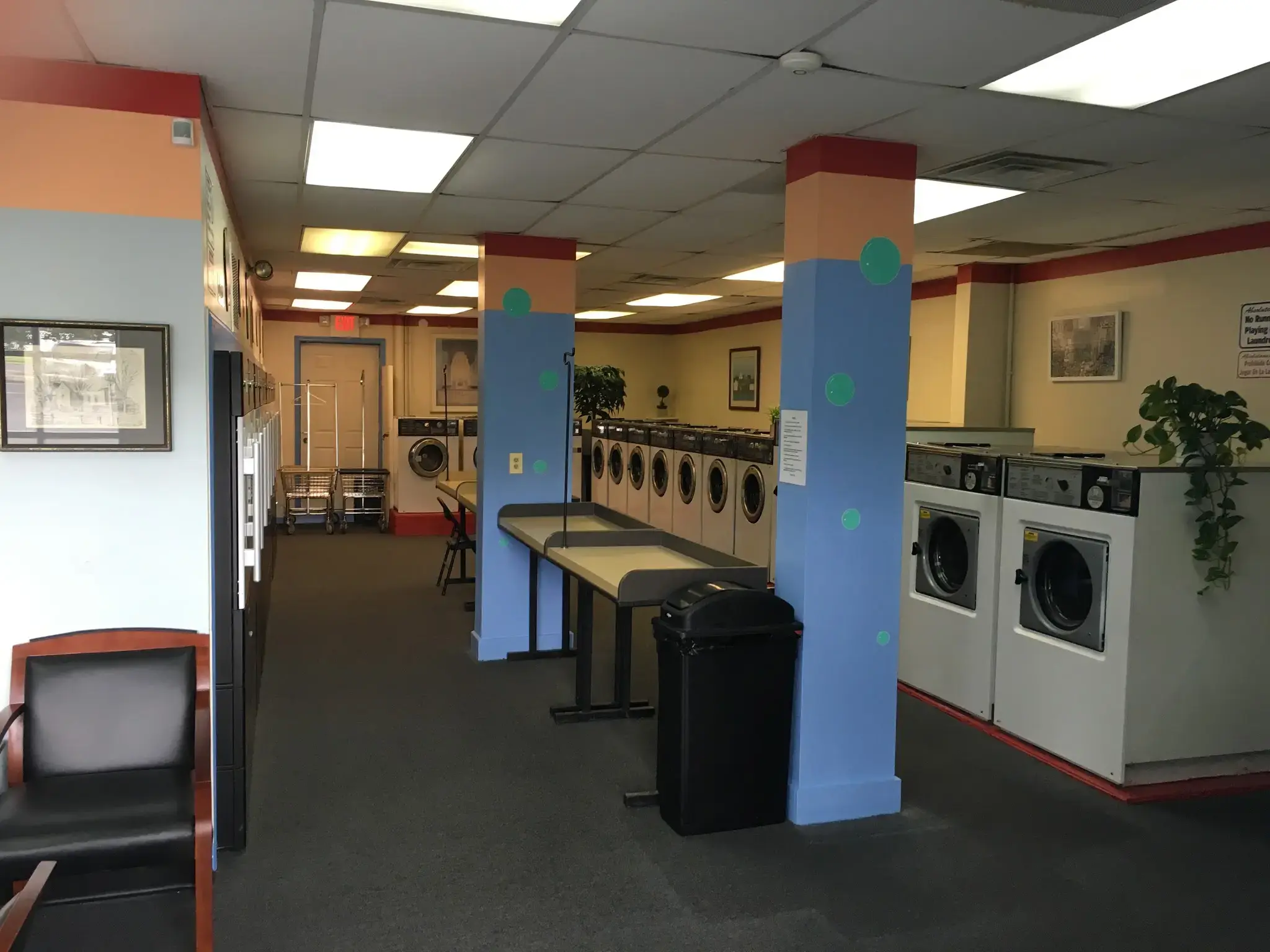 Tri-Town Laundromat thumbnail 18