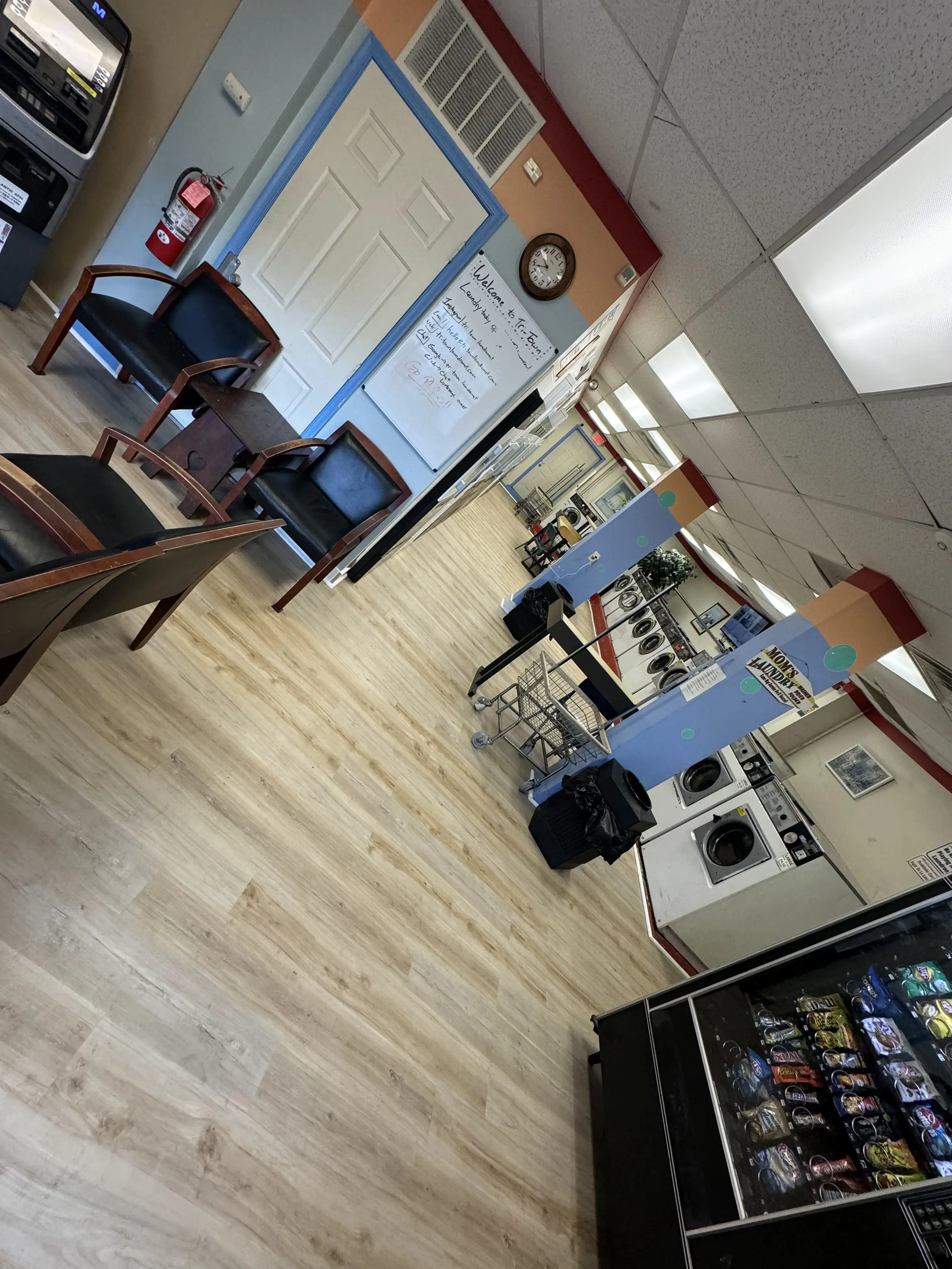 Tri-Town Laundromat thumbnail 5