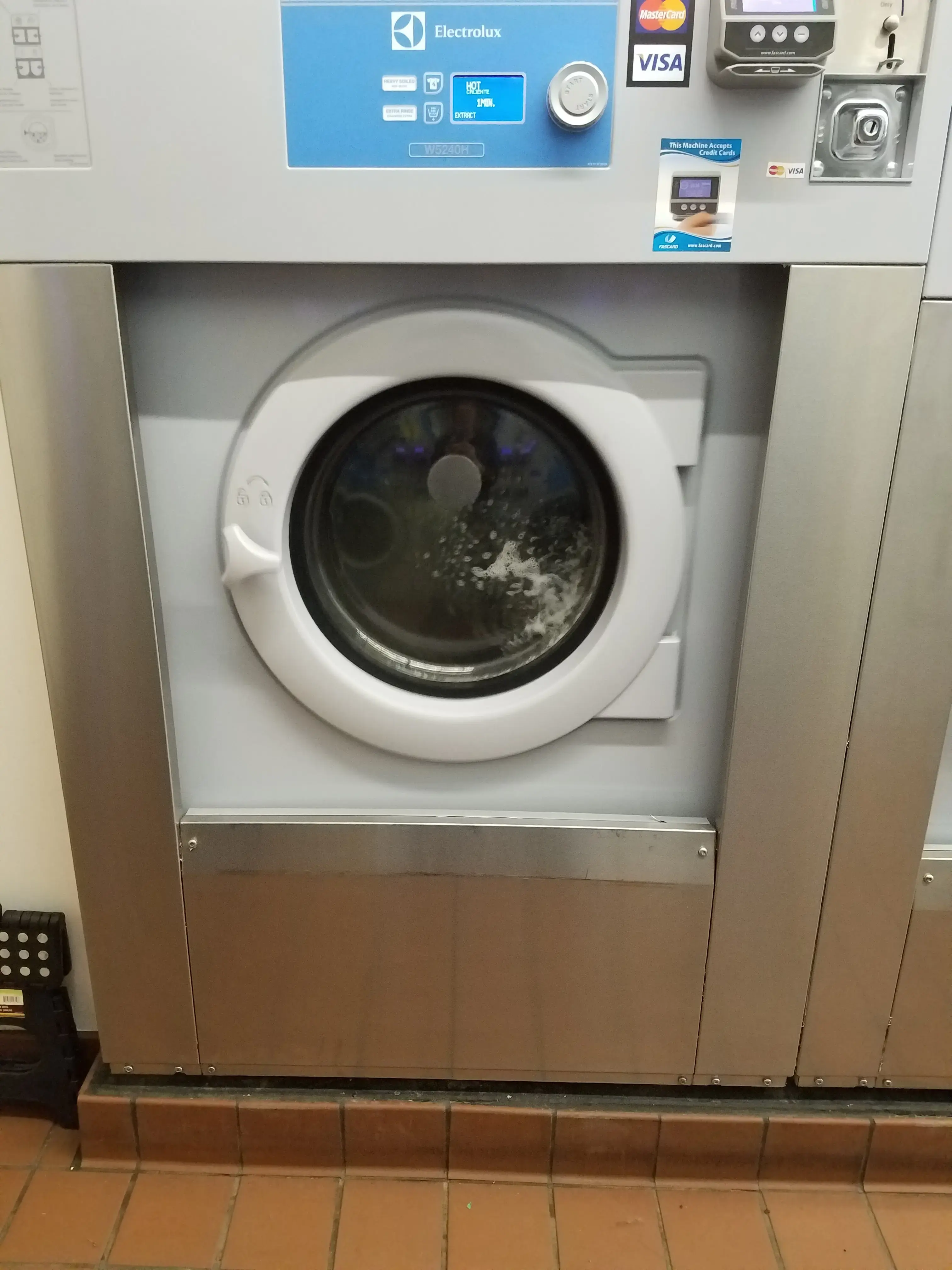Triangle Coin Wash thumbnail 19