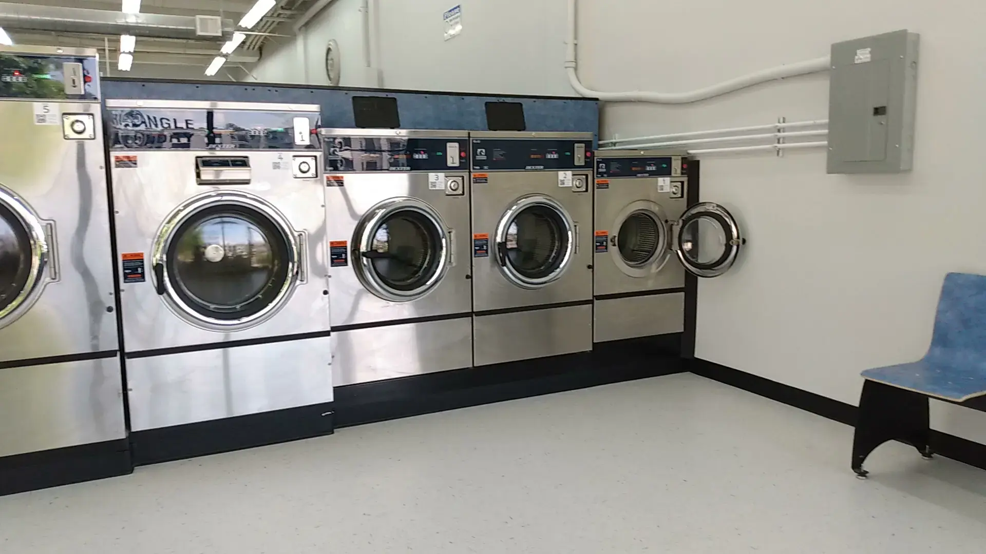 Triangle Laundry Express thumbnail 2