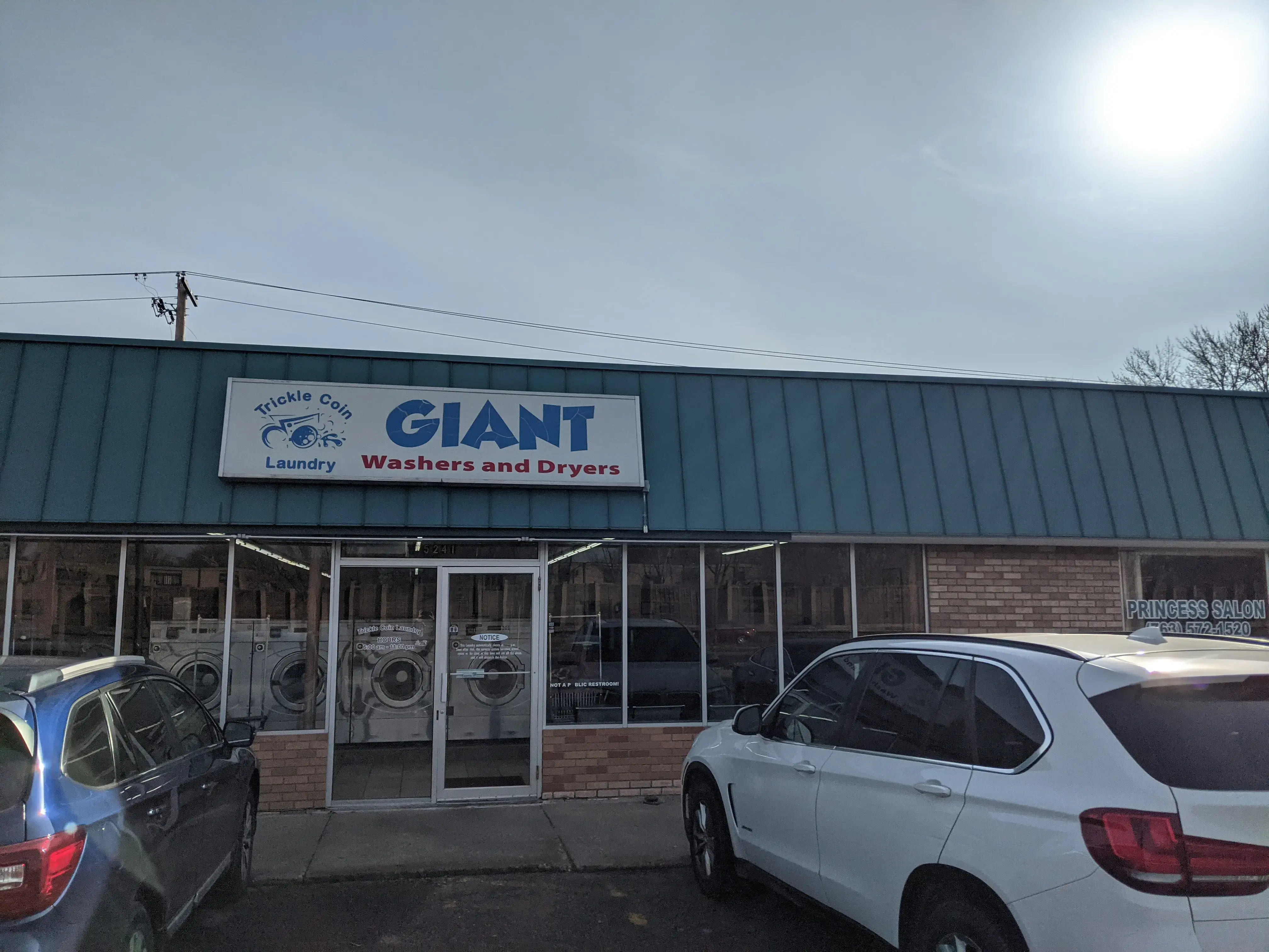 Trickle Coin Laundry - Image 2