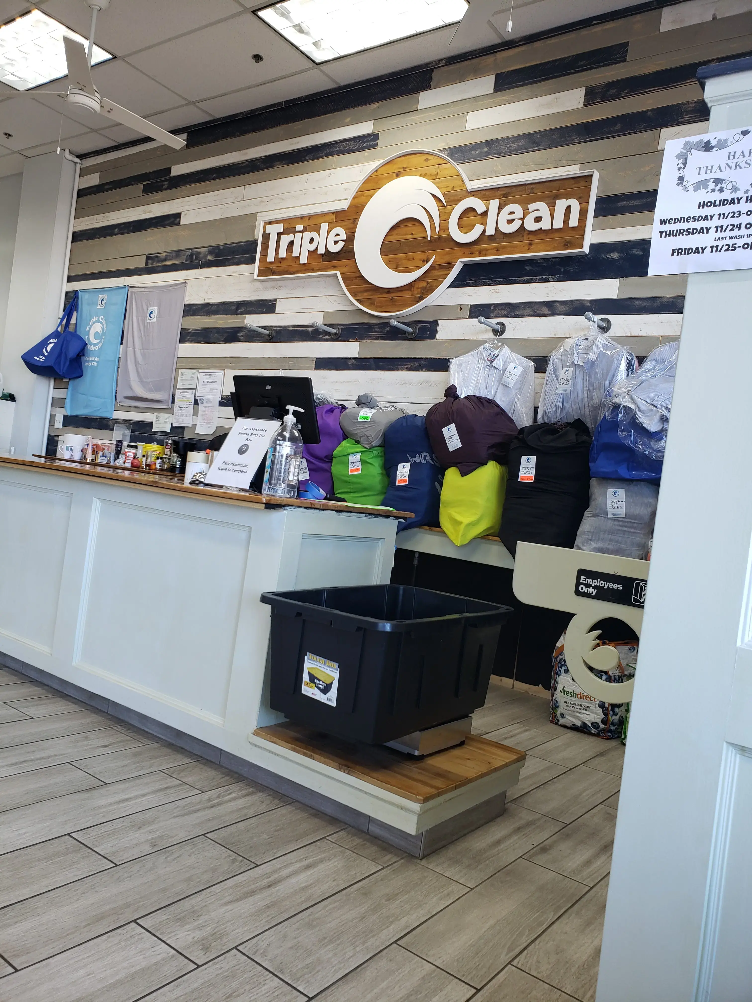 Triple Clean Laundromat thumbnail 17