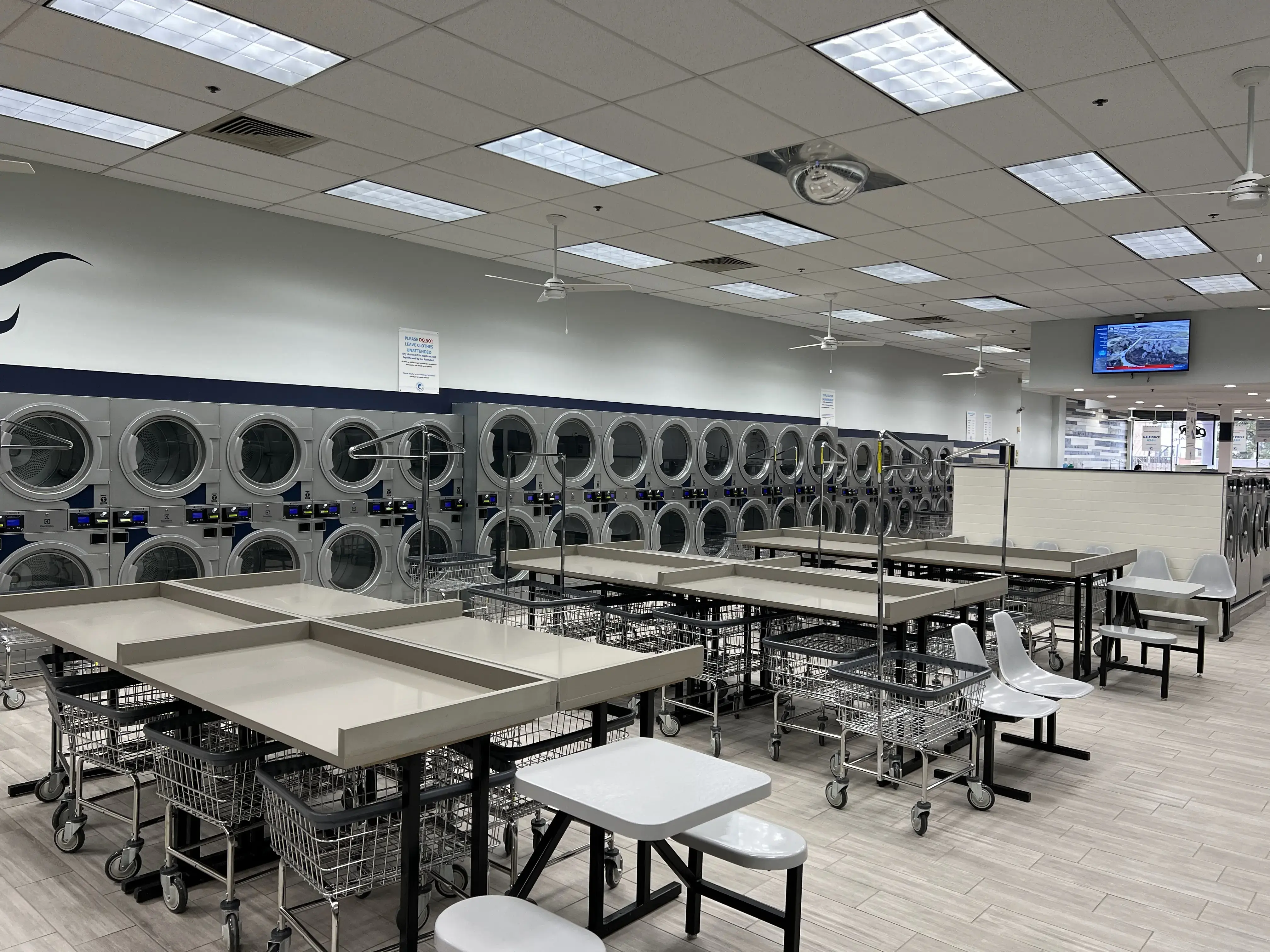 Triple Clean Laundromat - Image 3