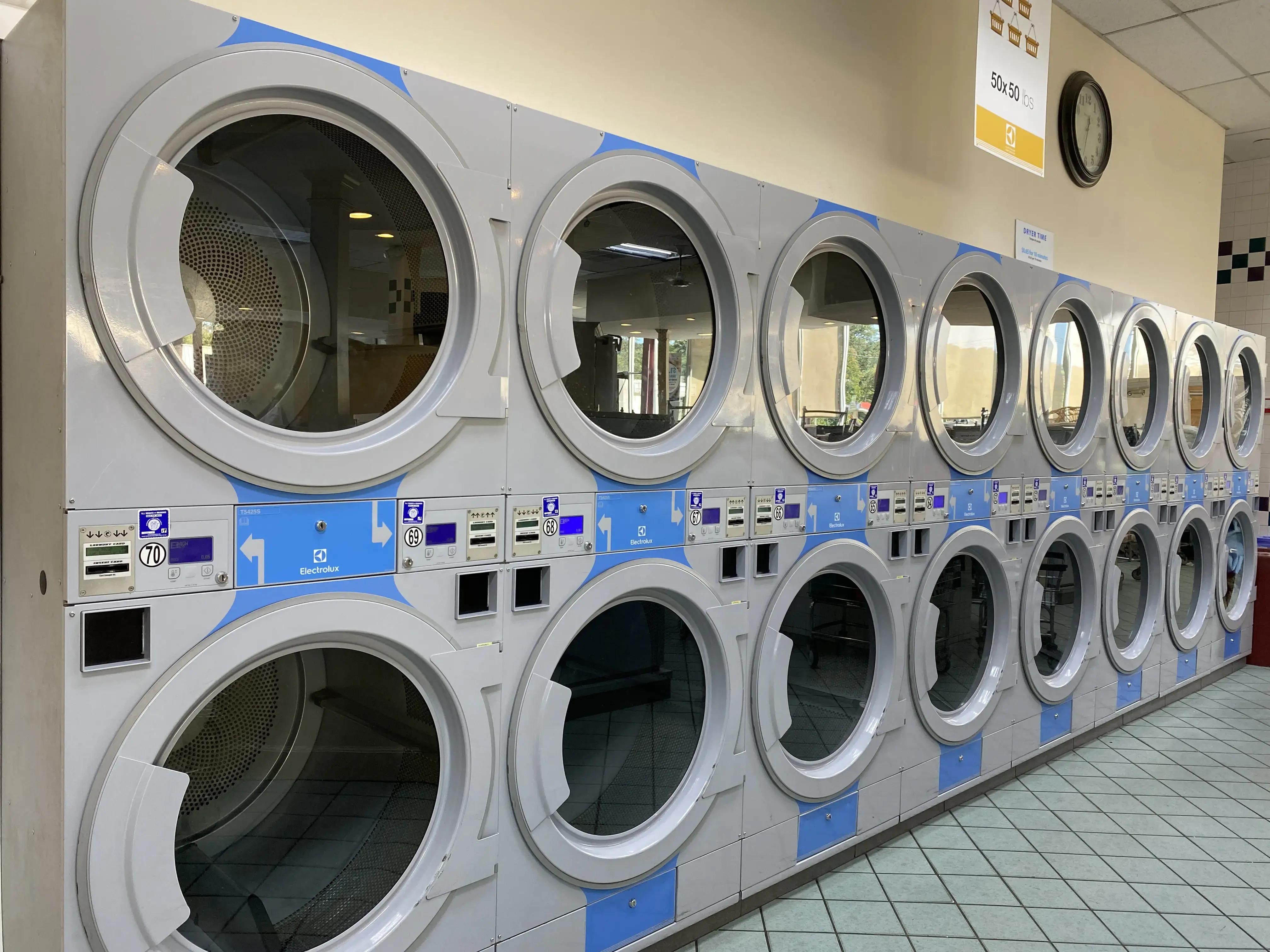 Triple Clean Laundromat thumbnail 2