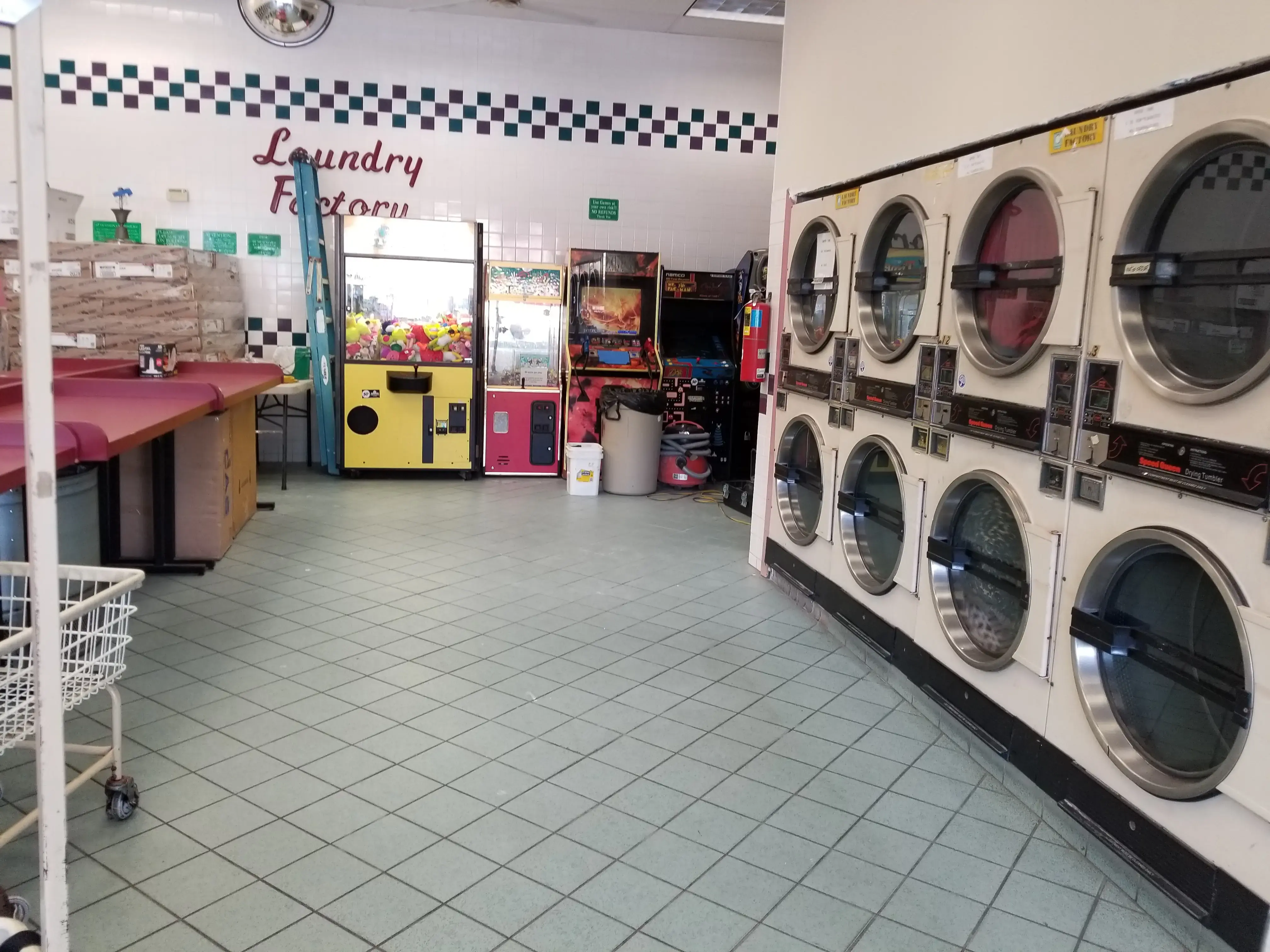 Triple Clean Laundromat - Image 18