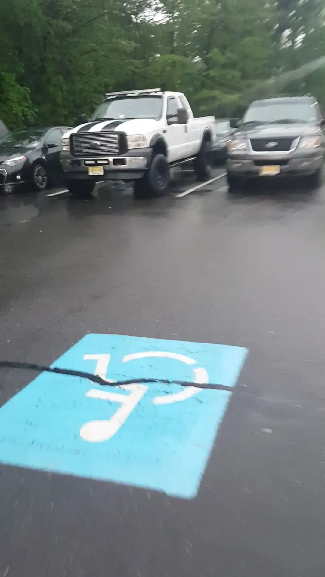 Triple Clean Laundromat - Image 17