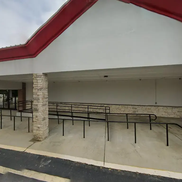 Tripp's Fine Cleaners location