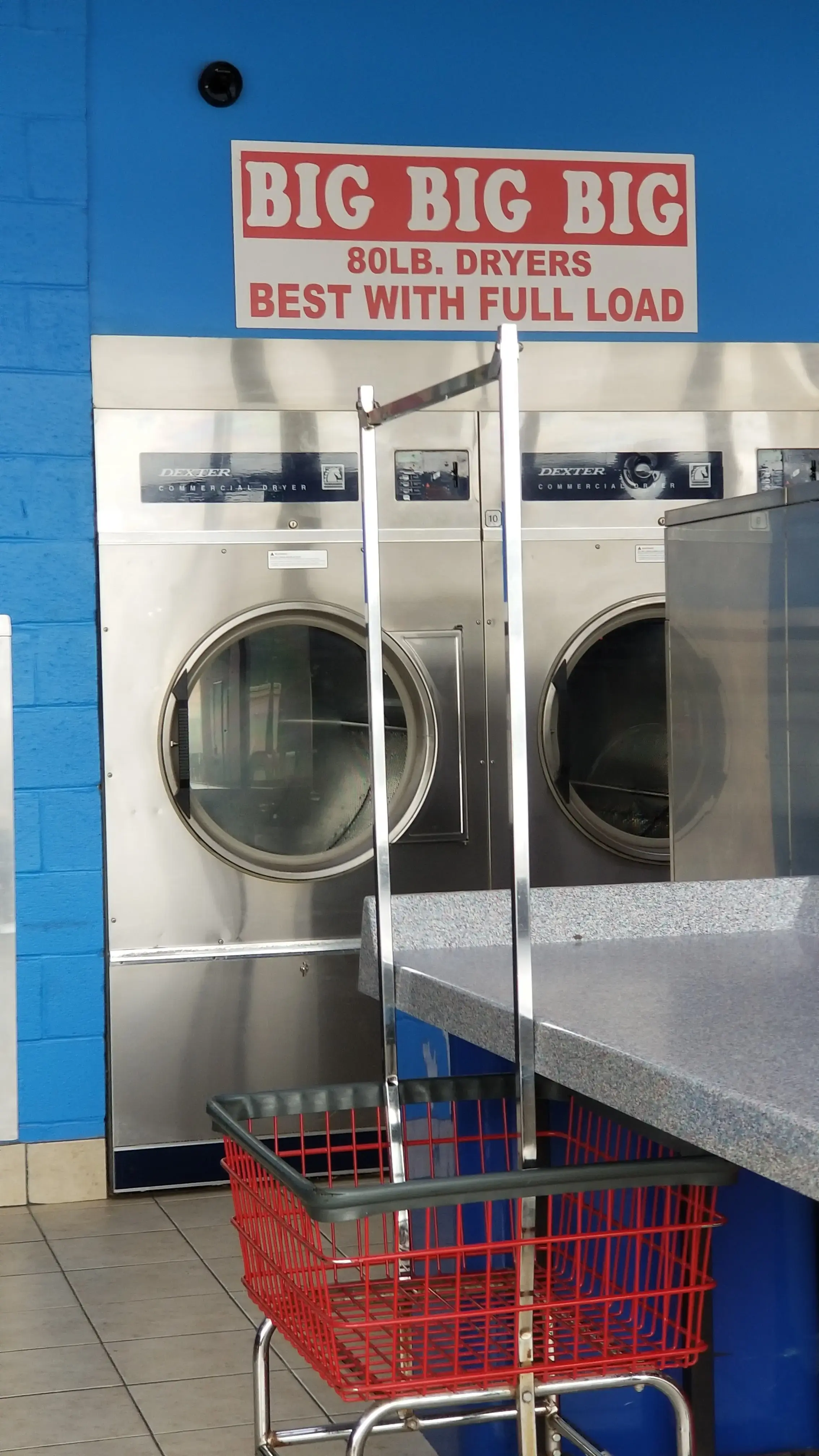 Tropical Breeze Laundromat thumbnail 20