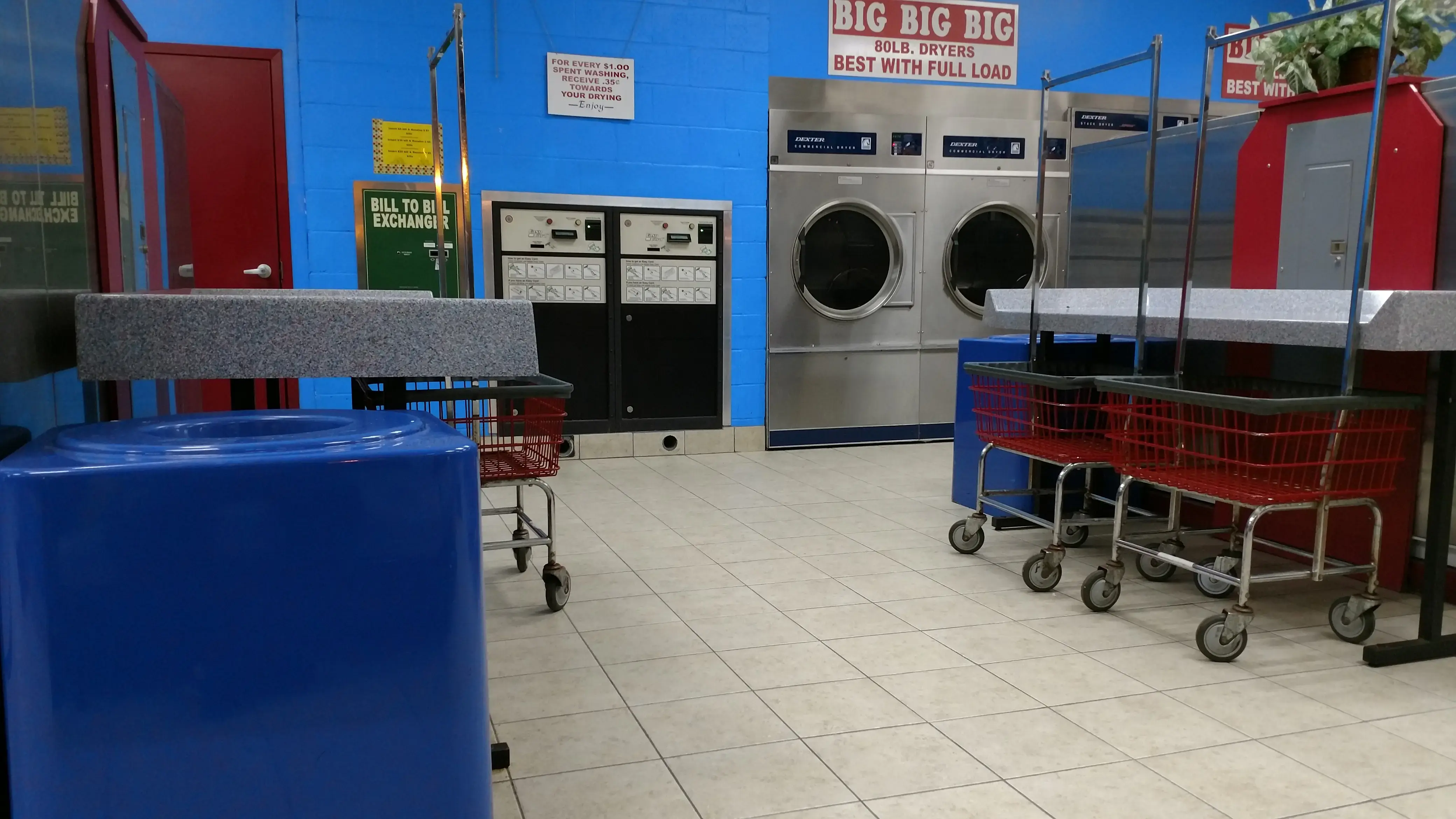 Tropical Breeze Laundromat thumbnail 16
