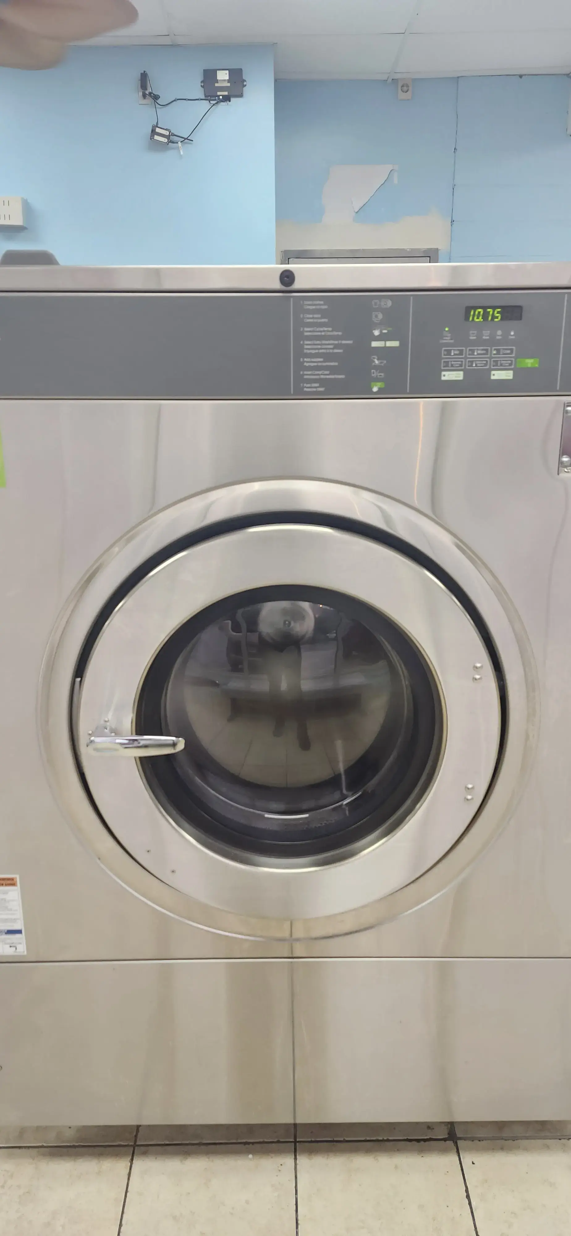 Tropical Breeze Laundromat thumbnail 13