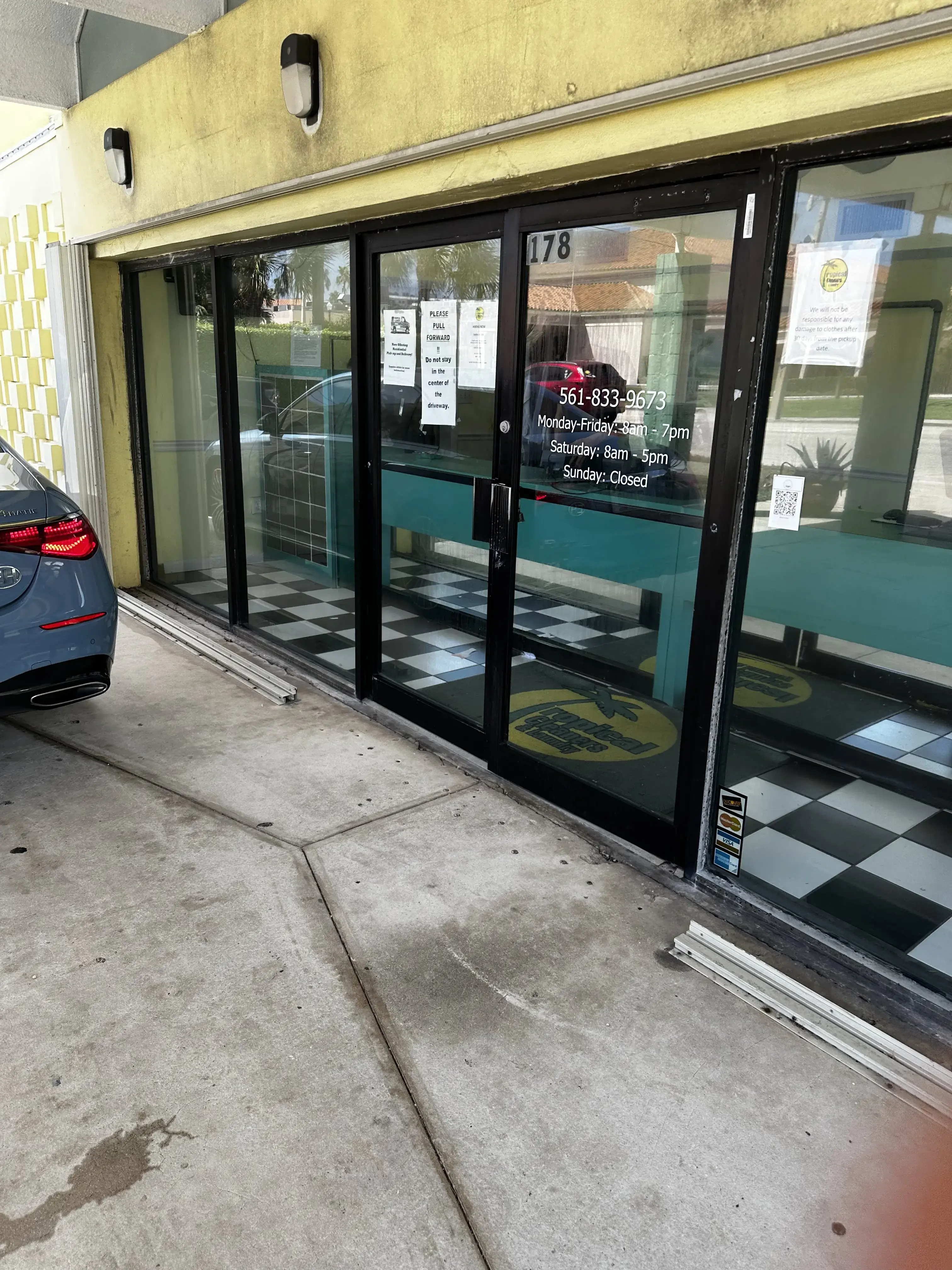 Tropical Cleaners & Laundry - Image 3