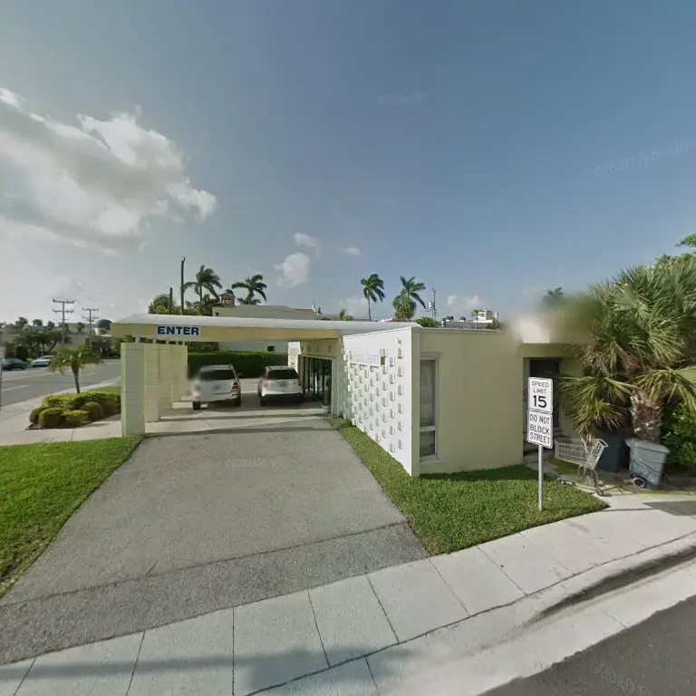 Tropical Cleaners & Laundry - Image 5