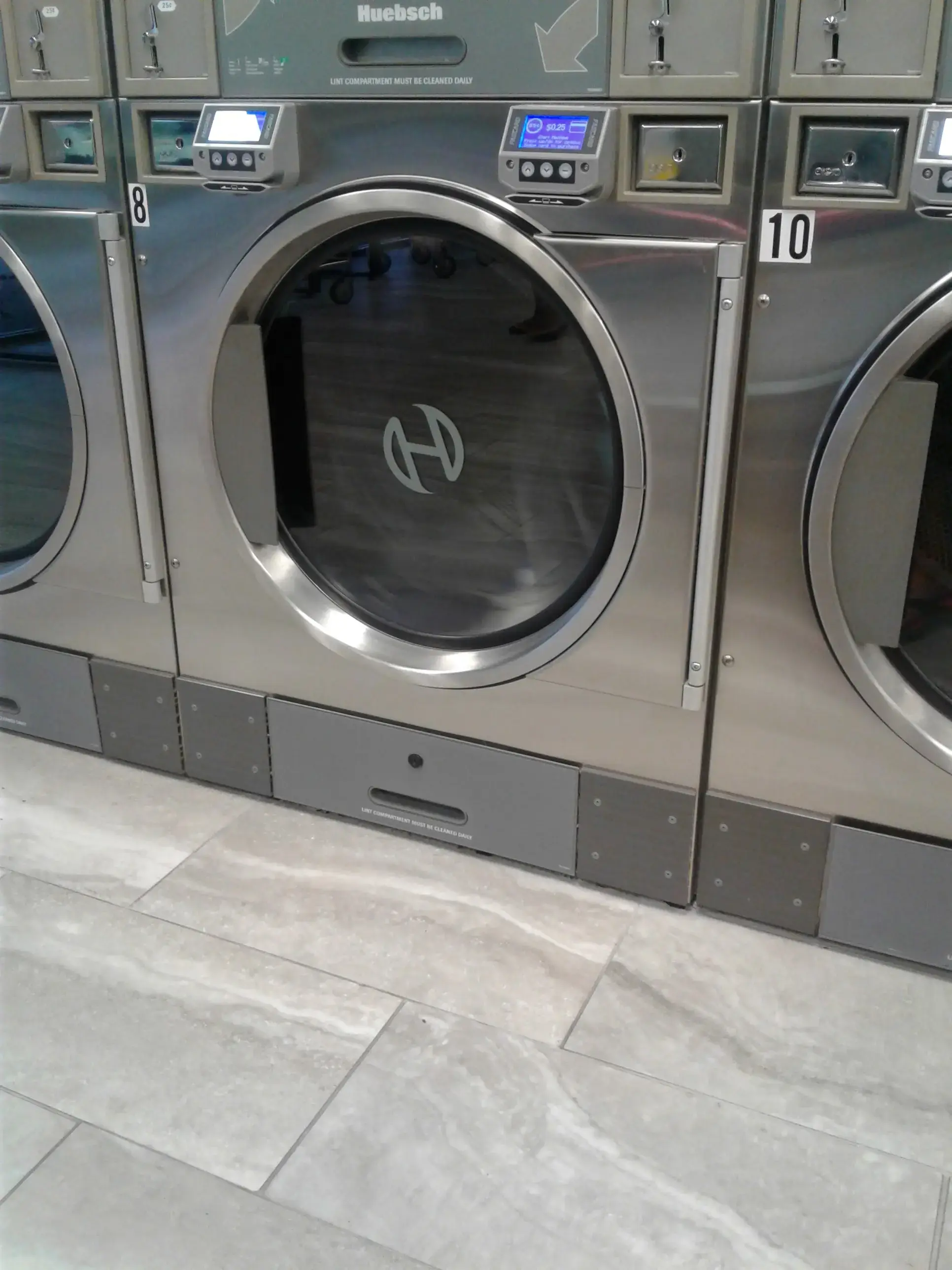 Tropical Laundromat thumbnail 13