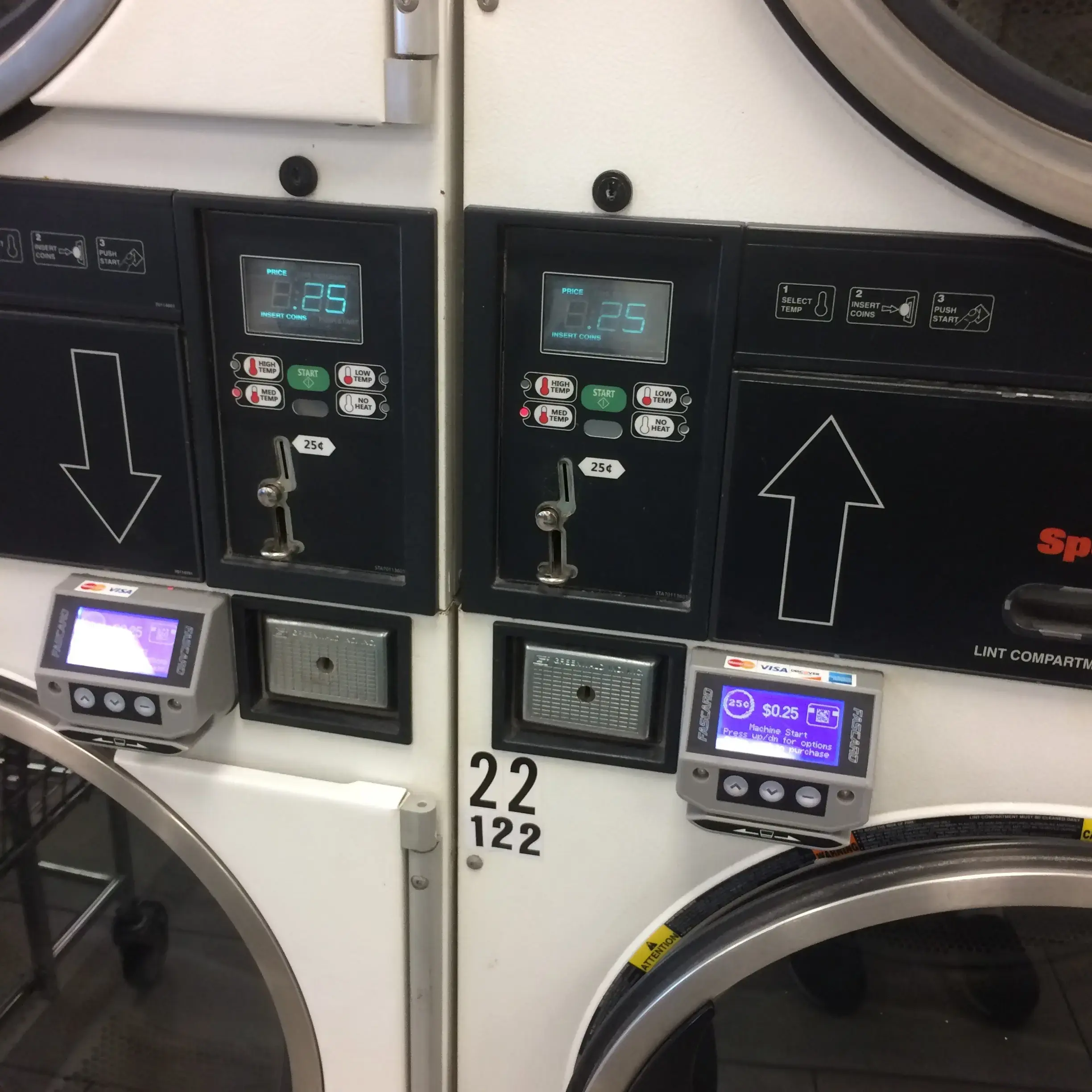 Tropical Laundromat thumbnail 5