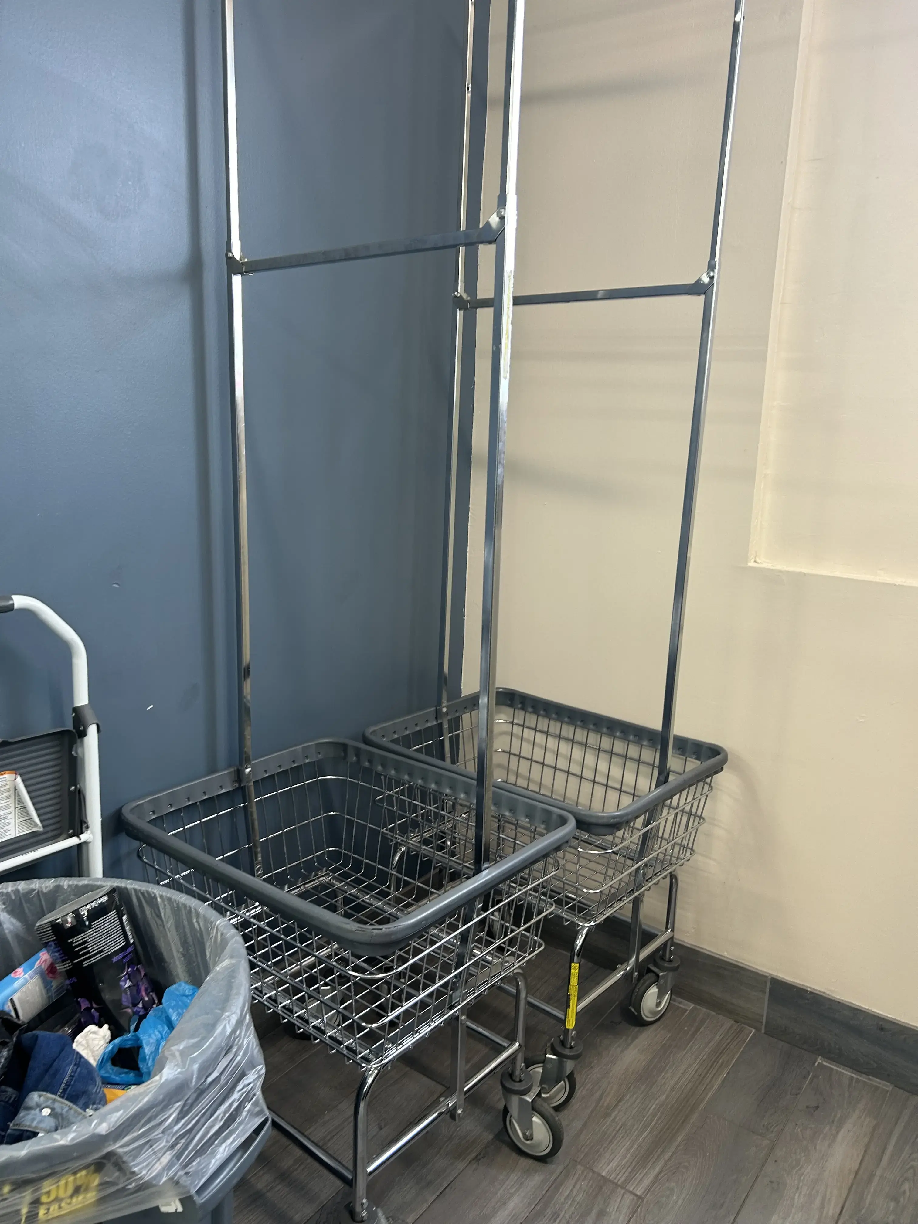 Tropix Laundromat - District Heights - Image 12