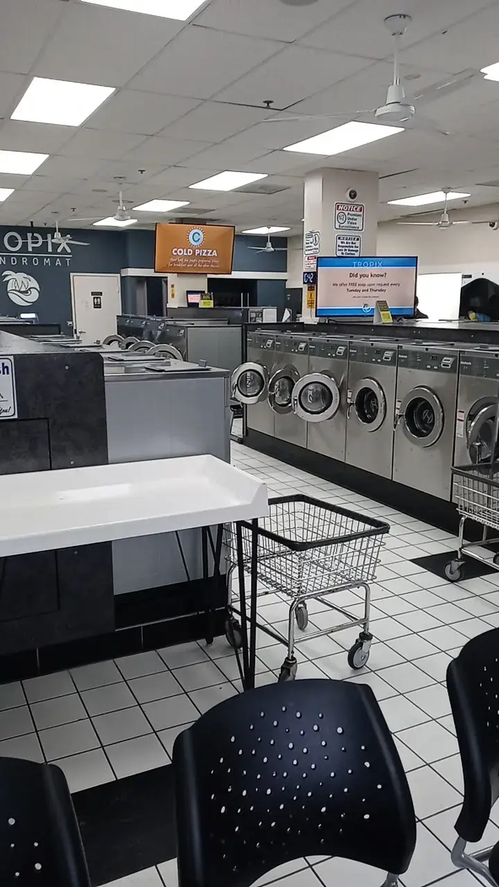 Tropix Laundromat - Gaithersburg thumbnail 10
