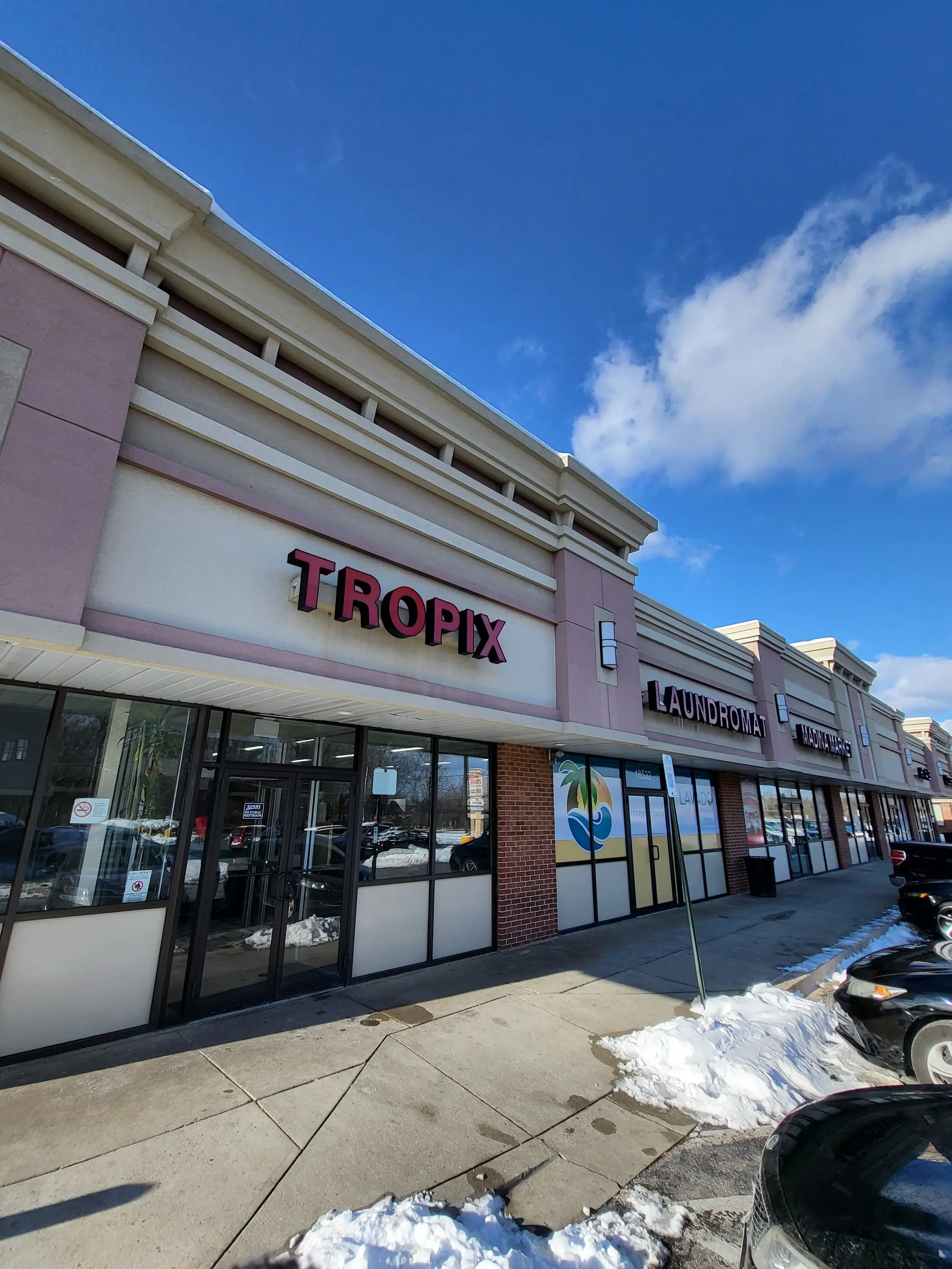 Tropix Laundromat - Gaithersburg thumbnail 15