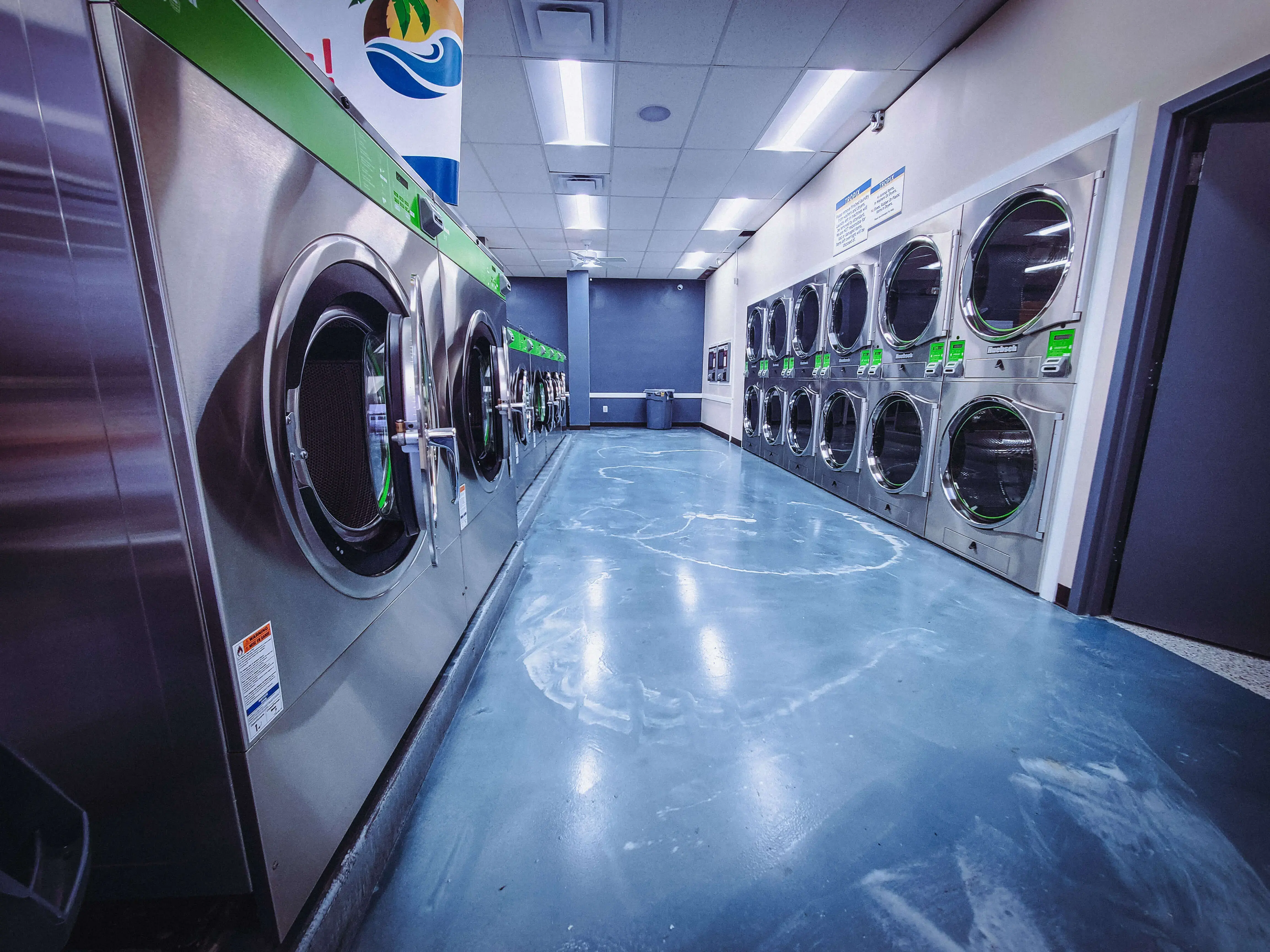 Tropix Laundromat - Silver Spring thumbnail 11