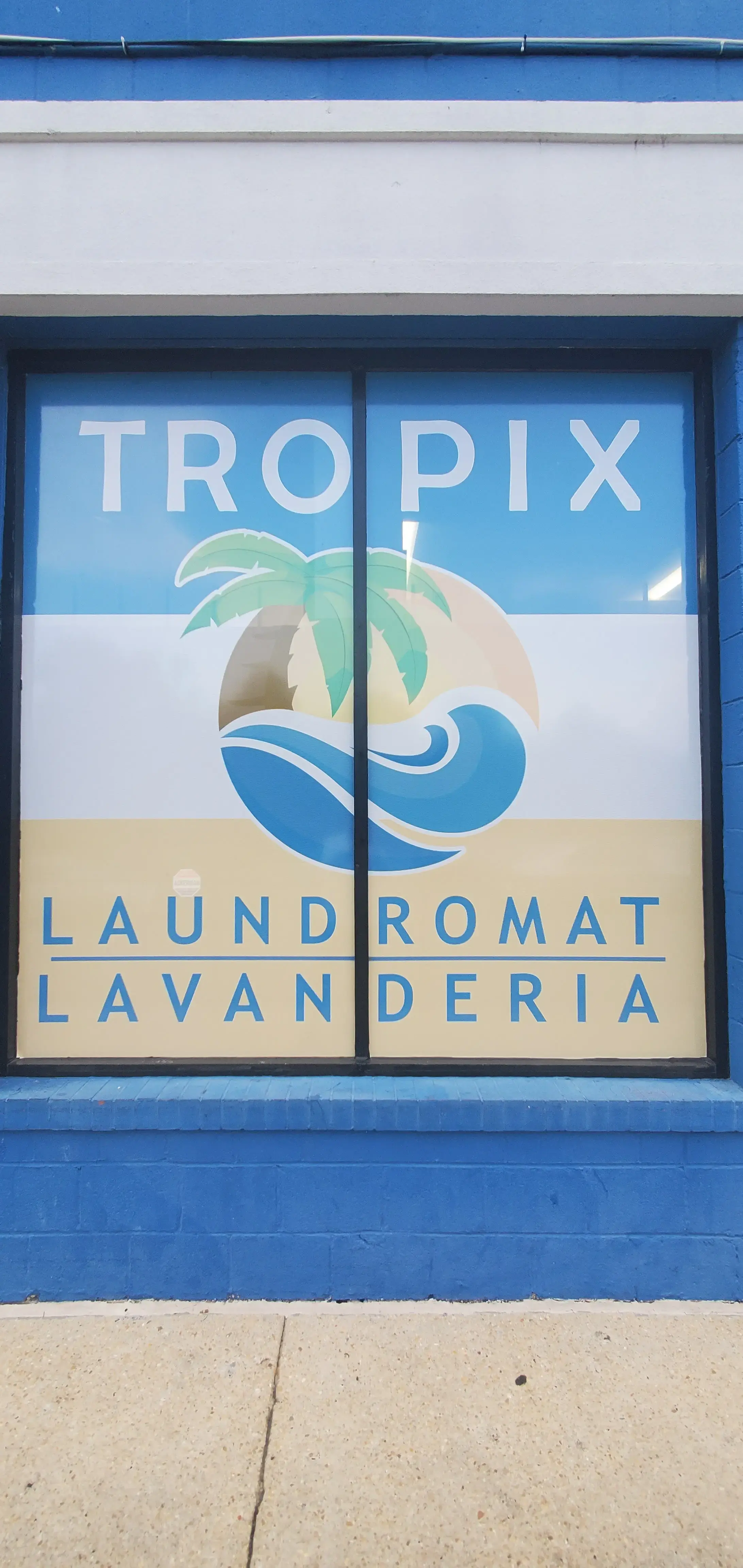 Tropix Laundromat - Silver Spring - Image 9