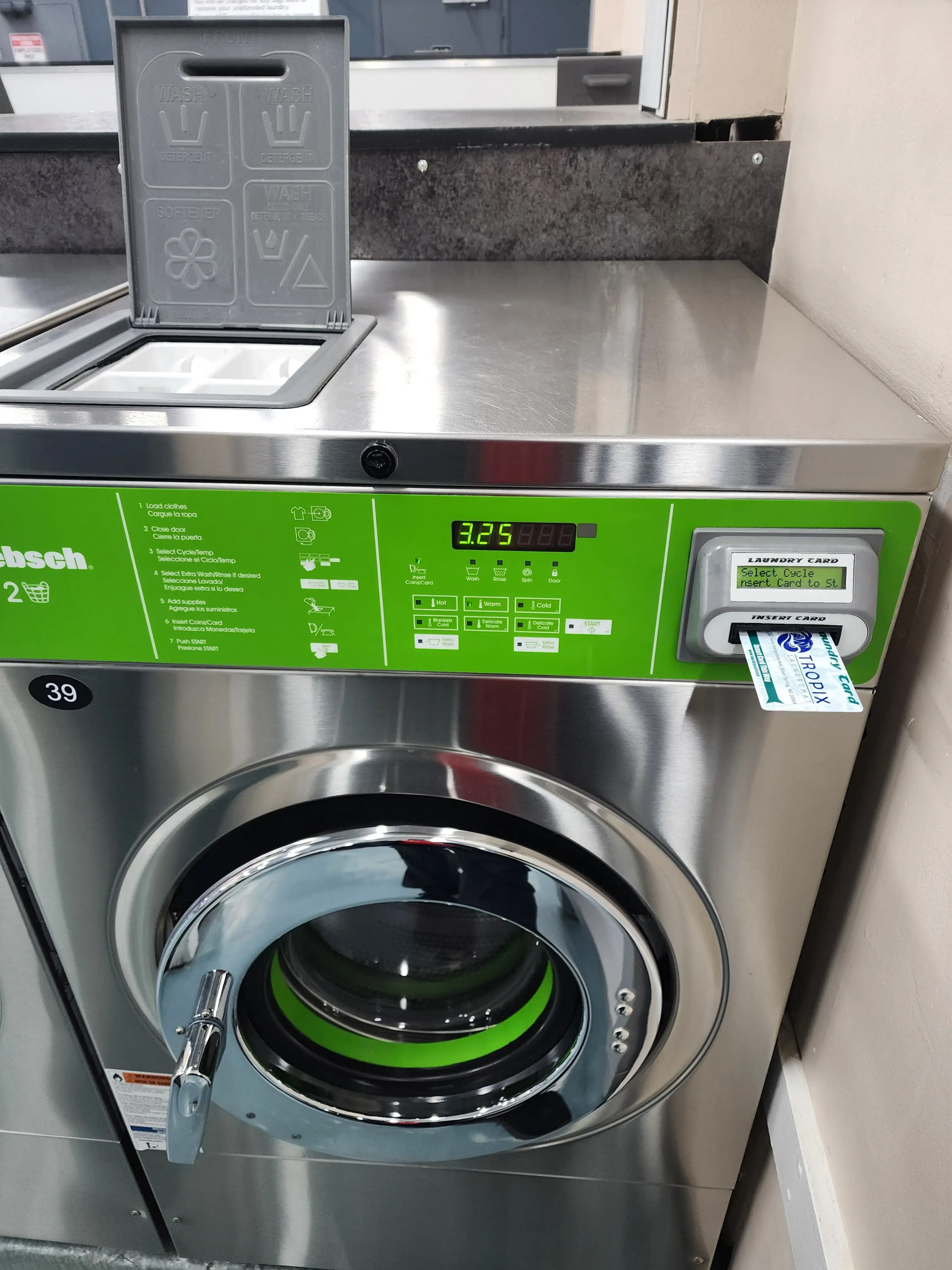 Tropix Laundromat - Silver Spring thumbnail 15