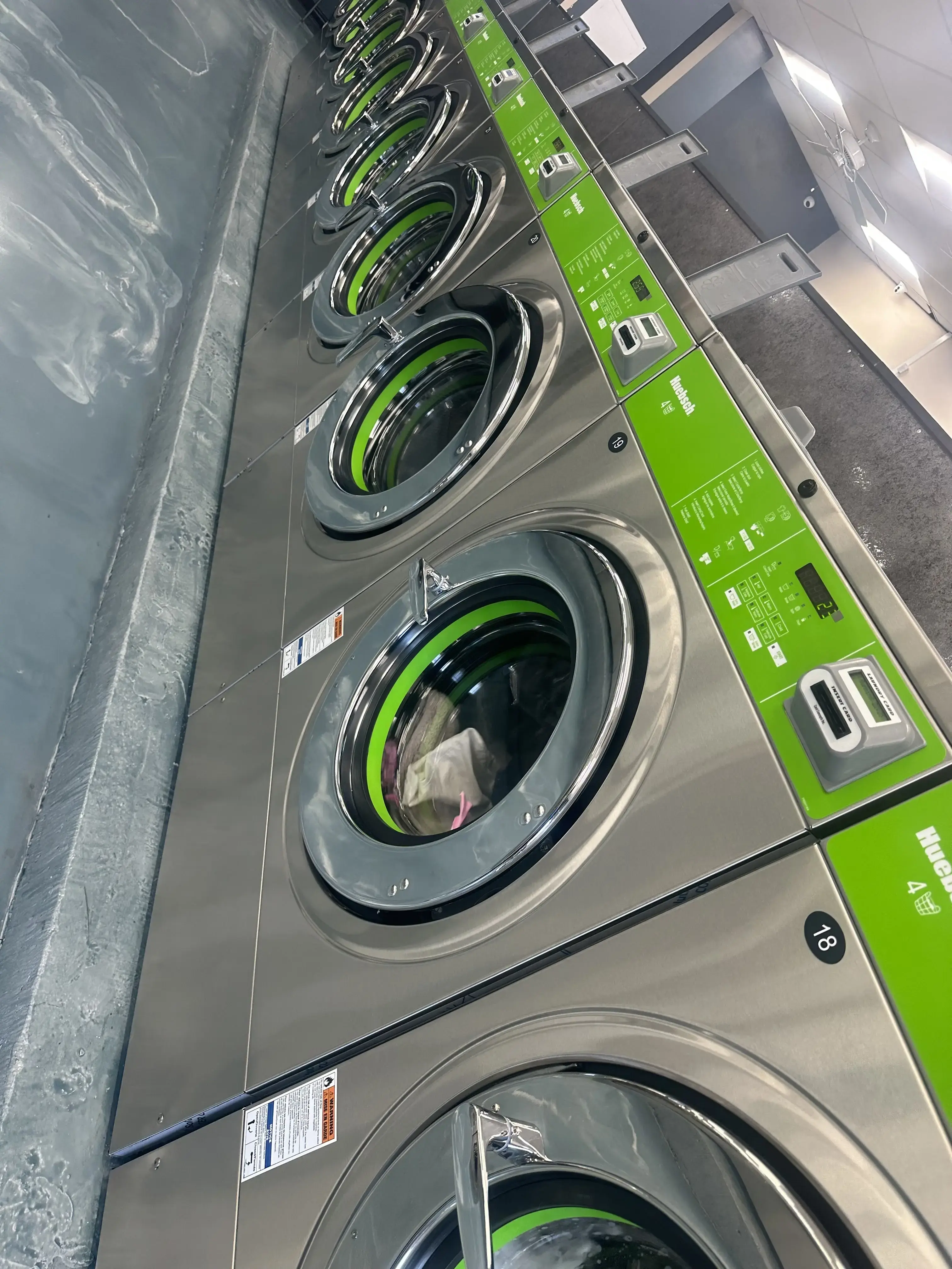 Tropix Laundromat - Silver Spring thumbnail 20