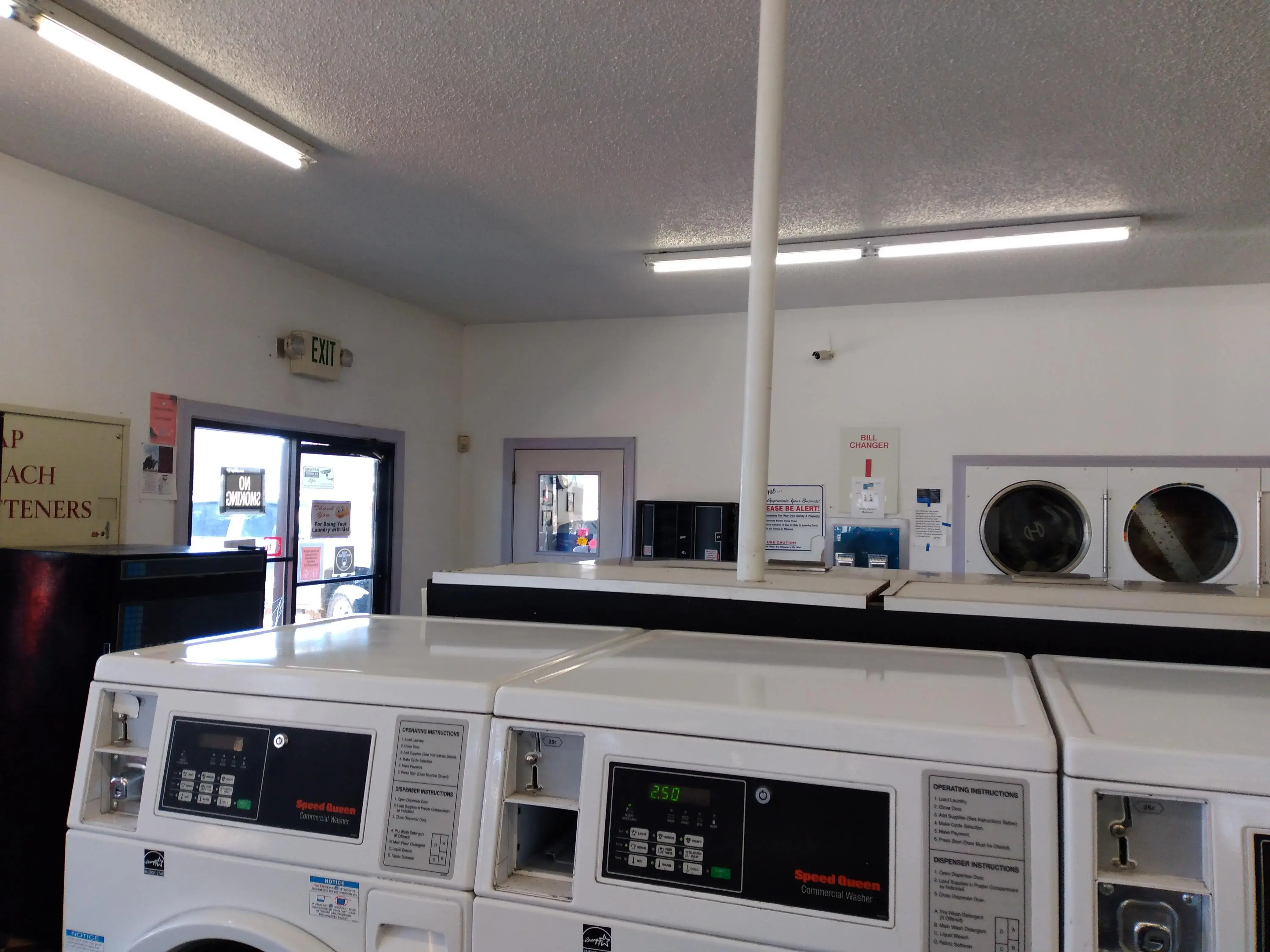 Trujillo’s Laundromat - Image 6