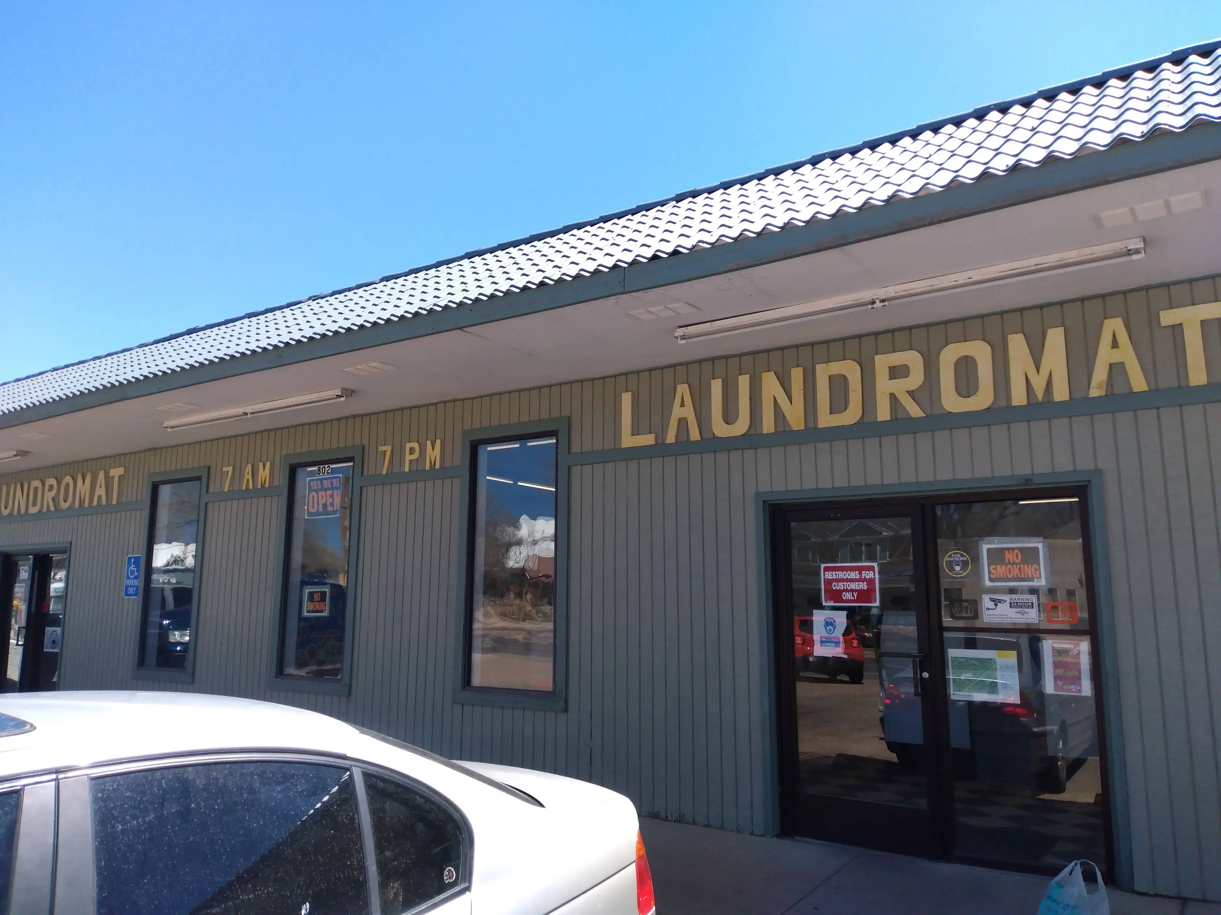 Trujillo’s Laundromat - Image 2