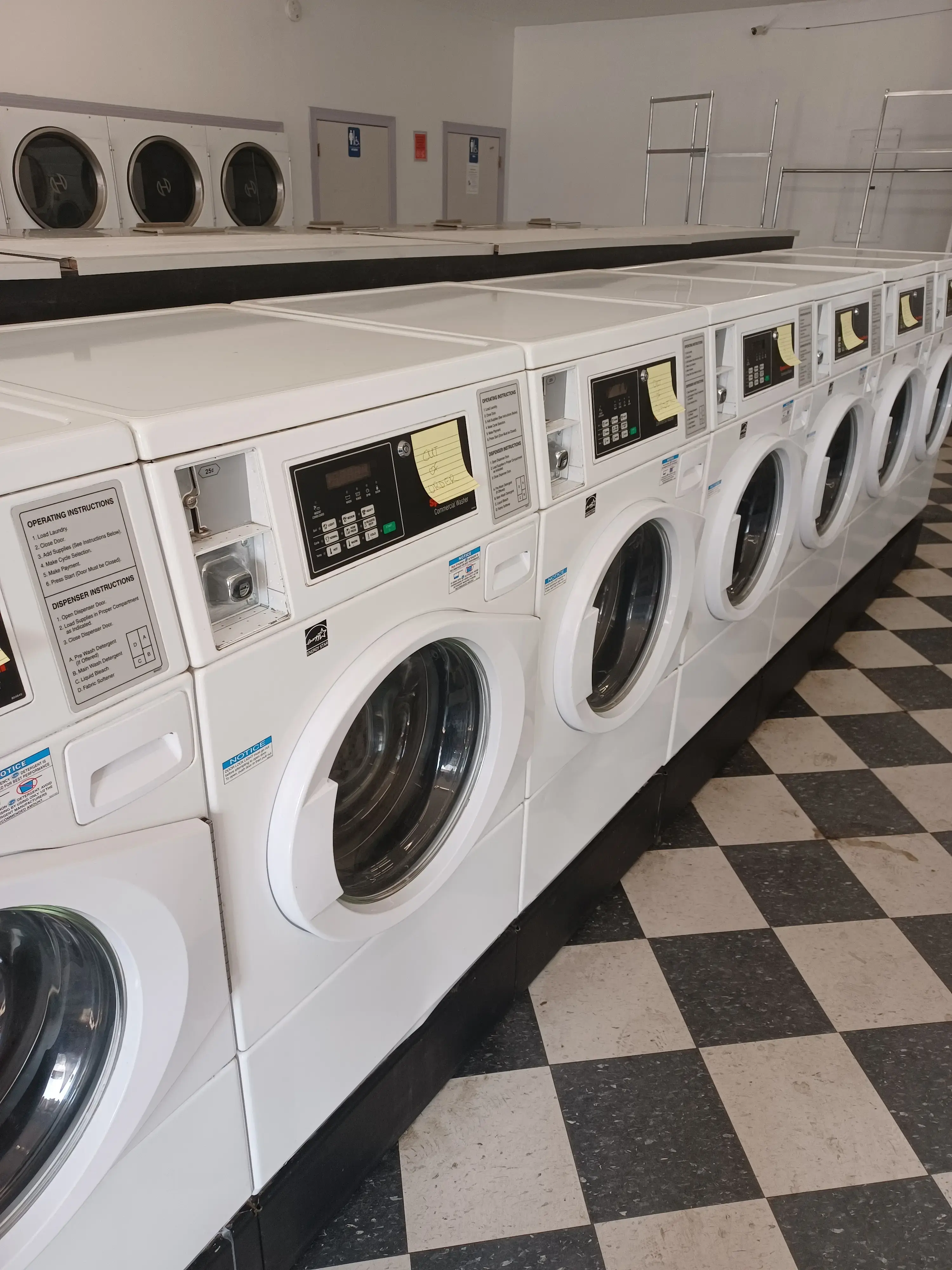 Trujillo’s Laundromat thumbnail 17