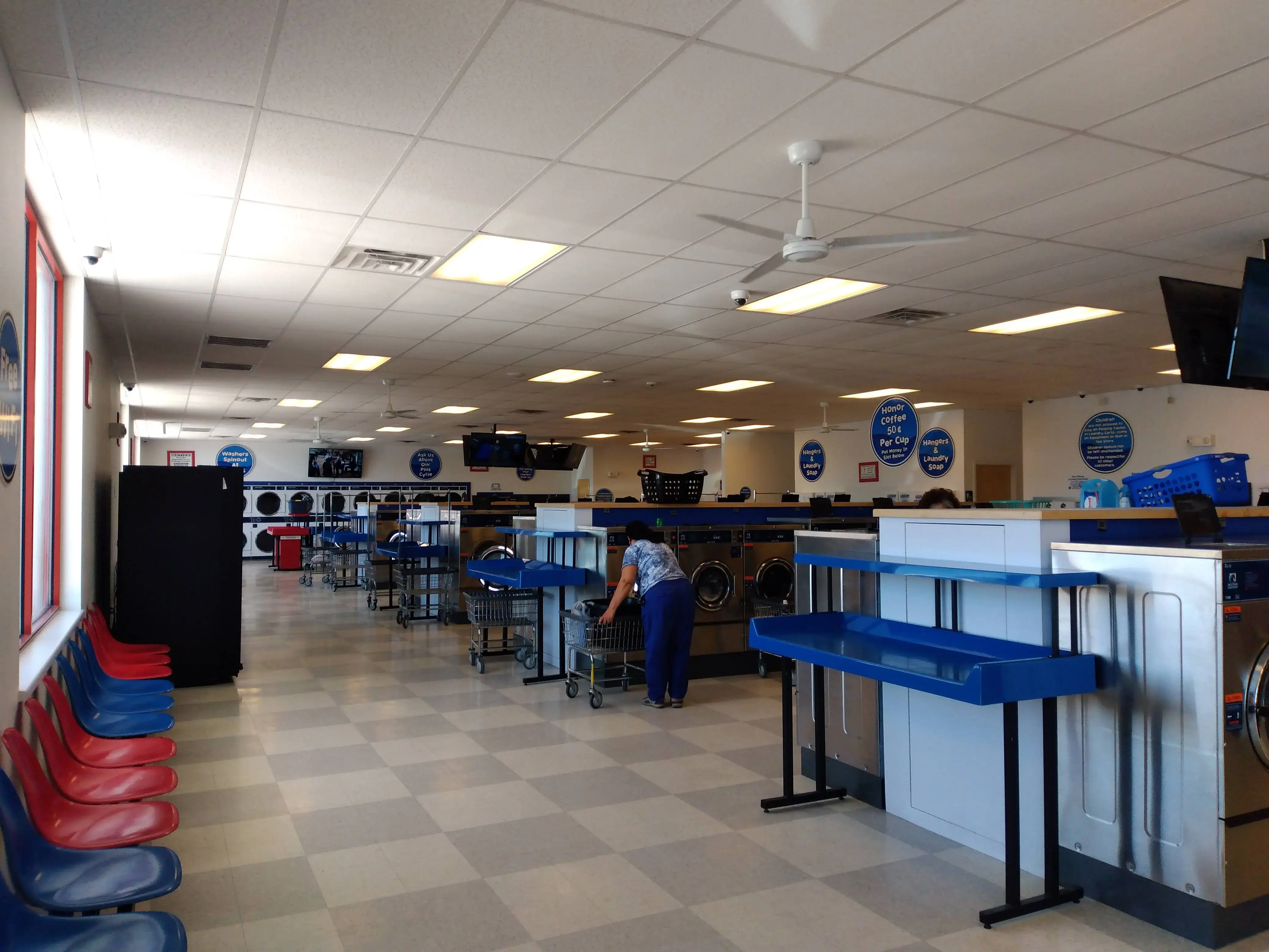 Trujillo’s Laundromat - Image 3