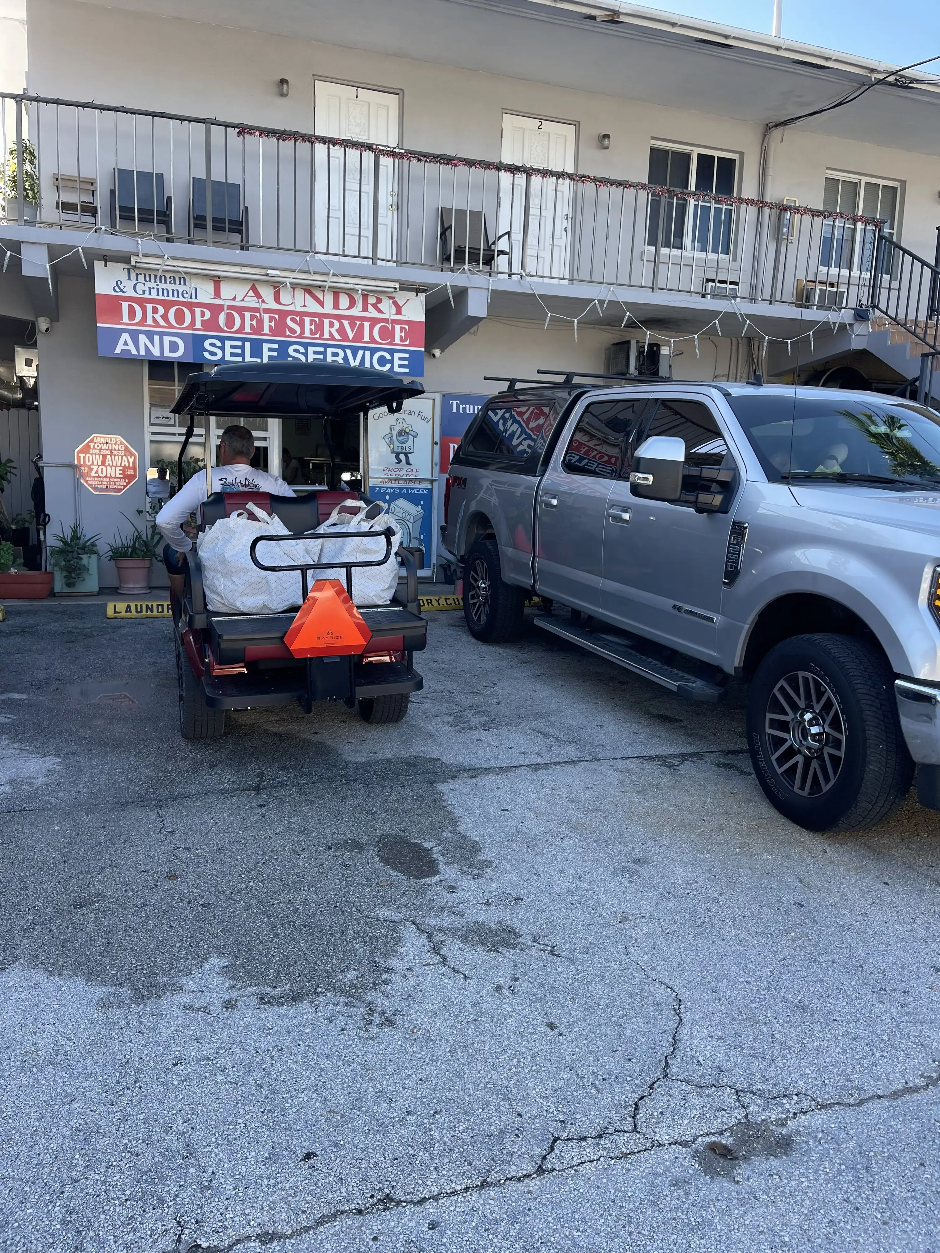 TRUMAN & GRINNELL LAUNDRY KEY WEST thumbnail 5