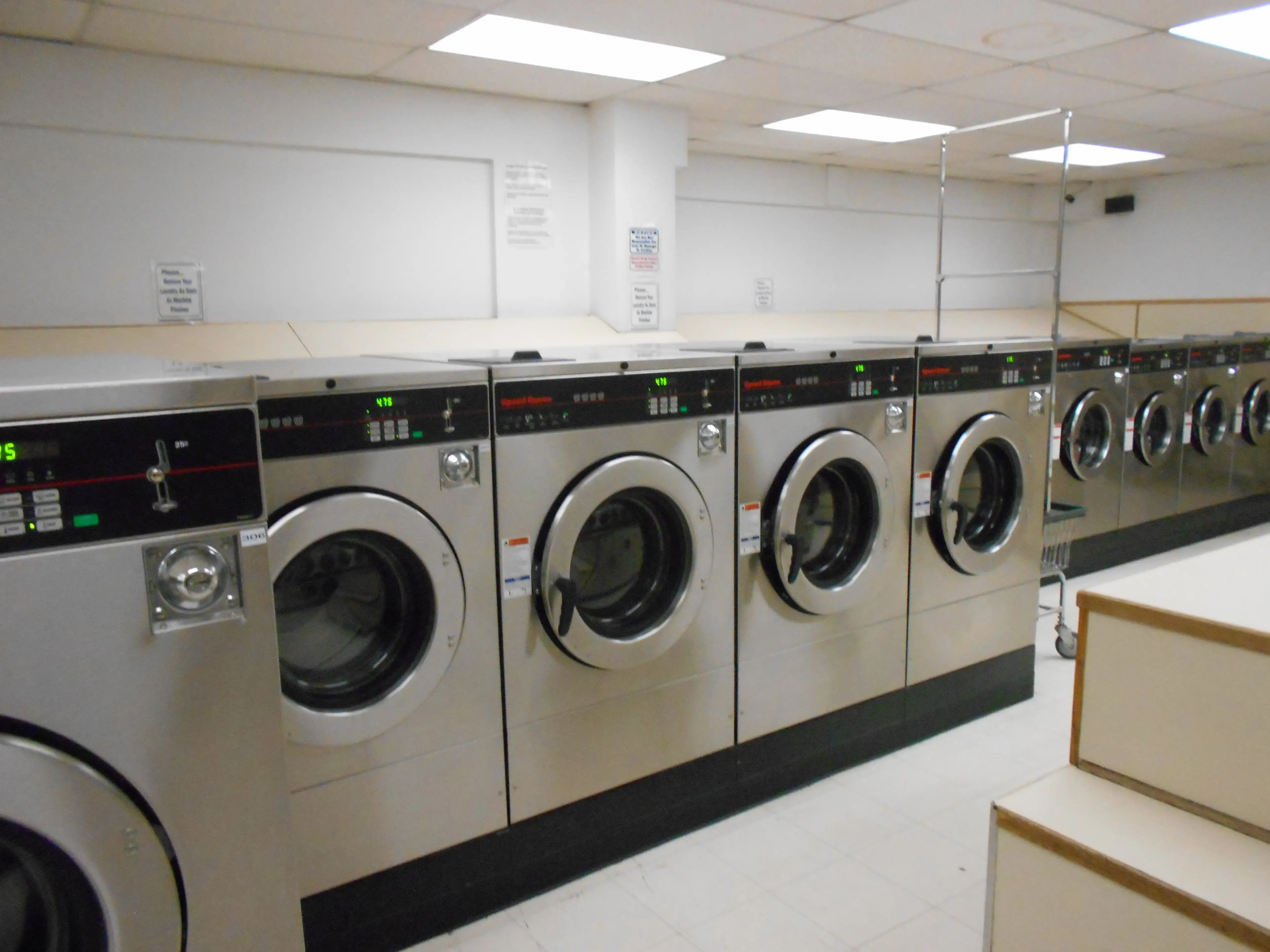Tualatin Laundromat thumbnail 1