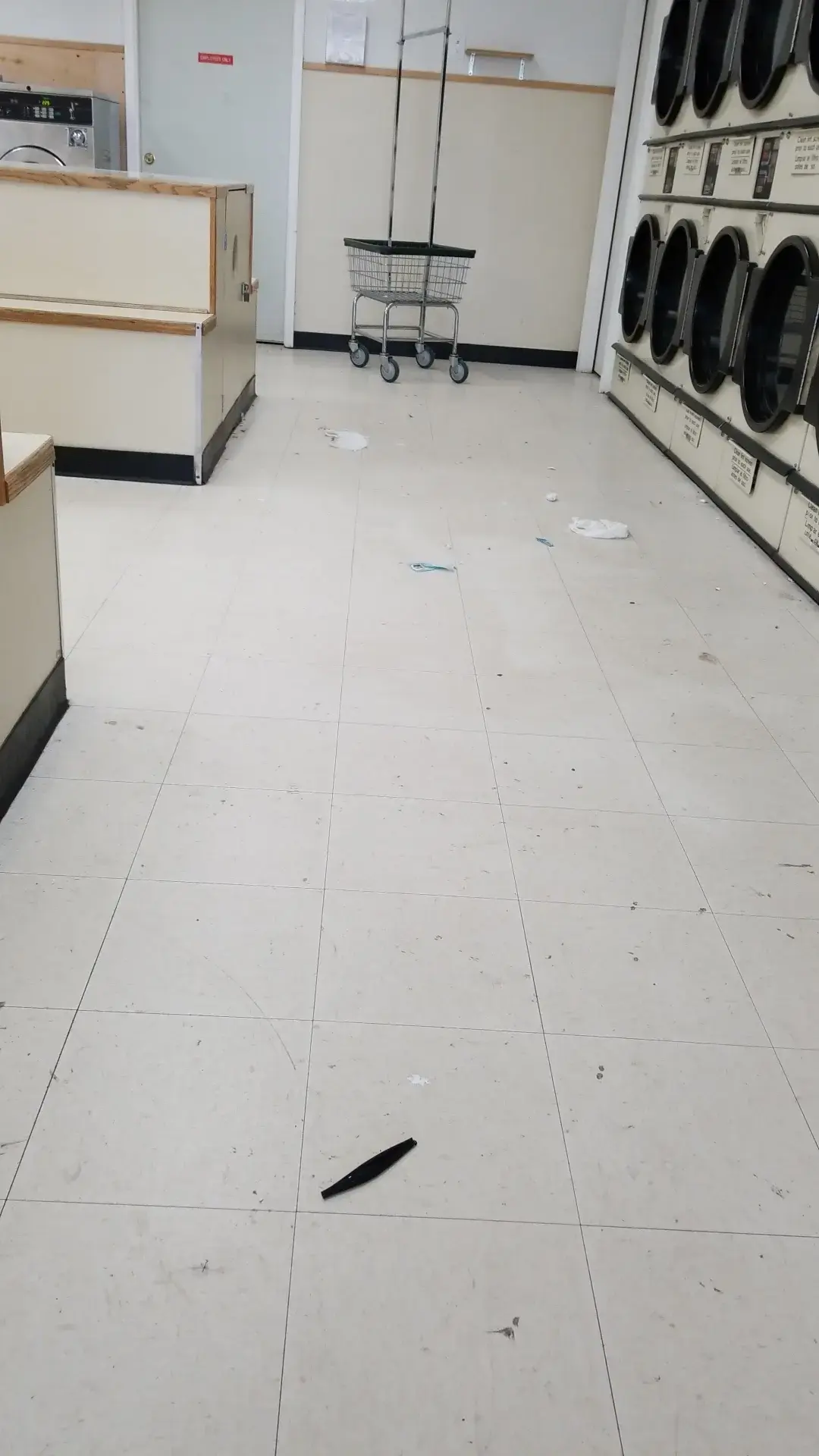 Tualatin Laundromat thumbnail 8