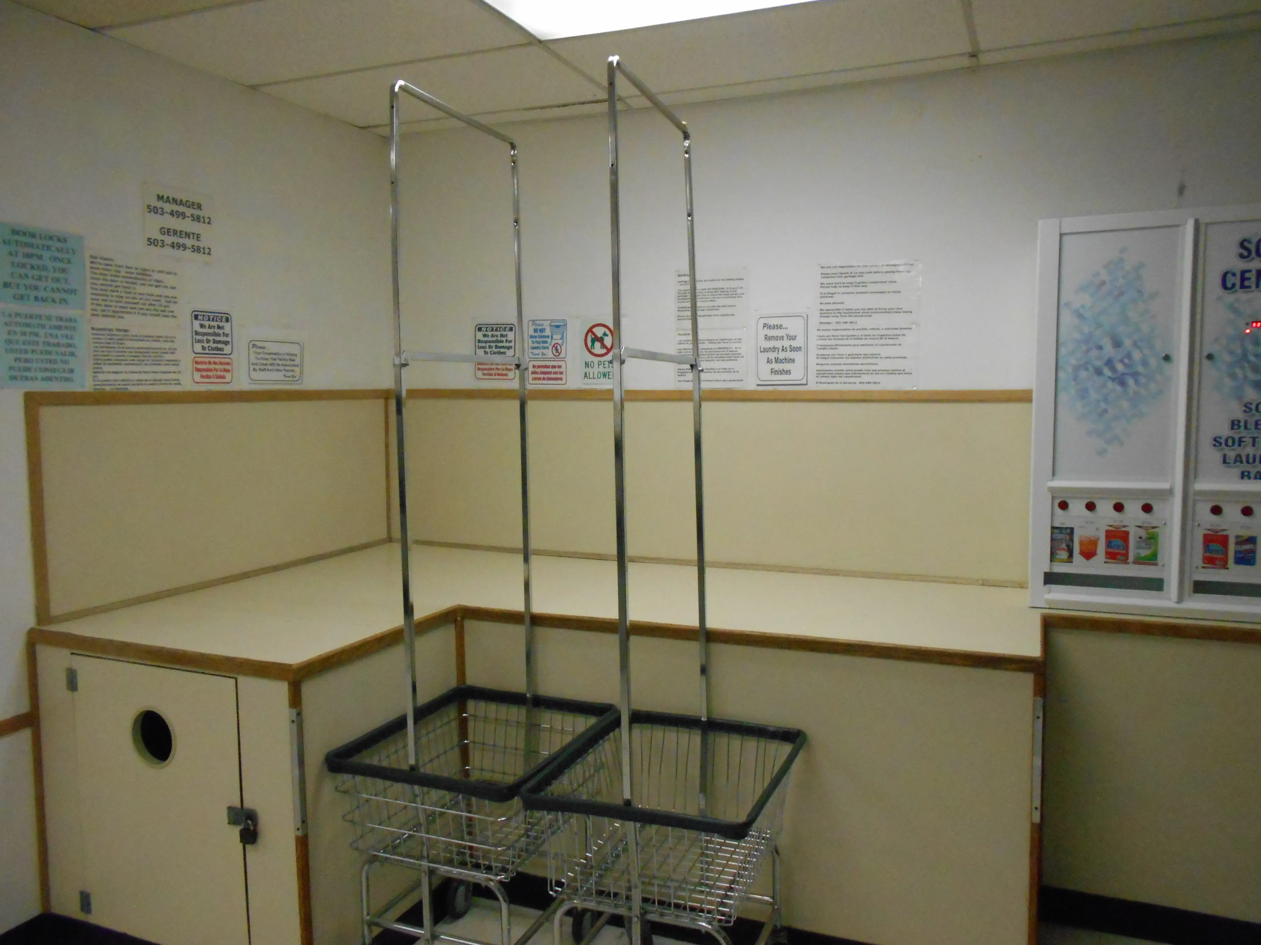 Tualatin Laundromat - Image 5