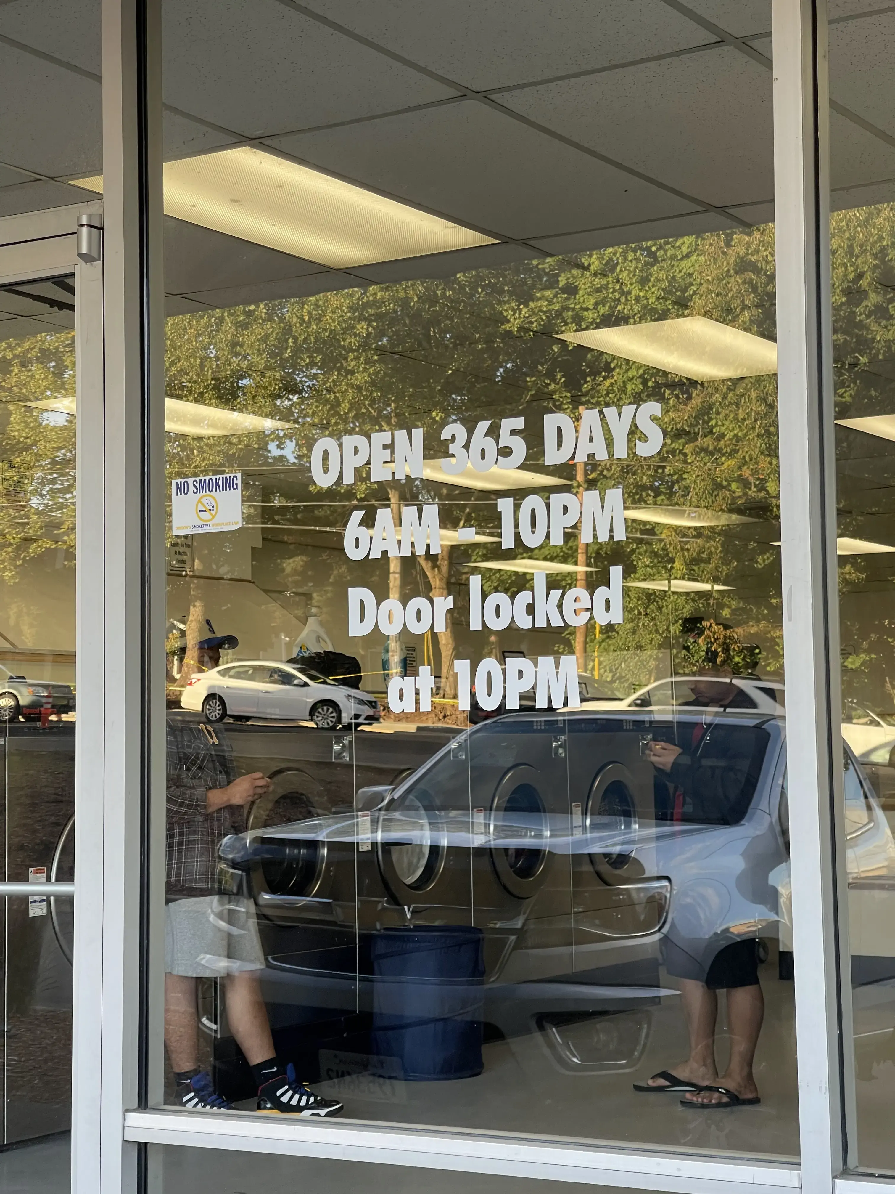 Tualatin Laundromat thumbnail 14