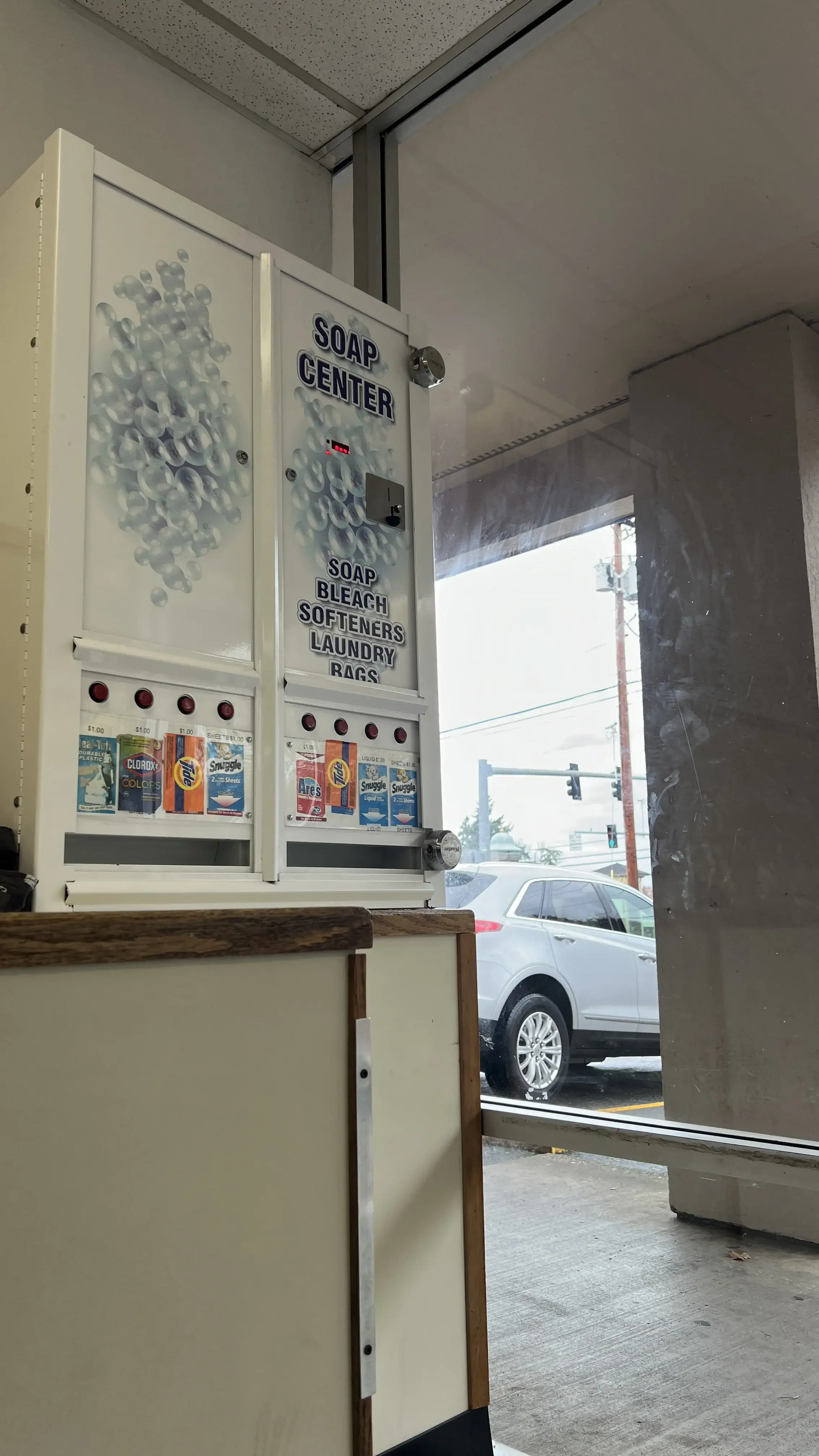 Tualatin Laundromat - Image 4