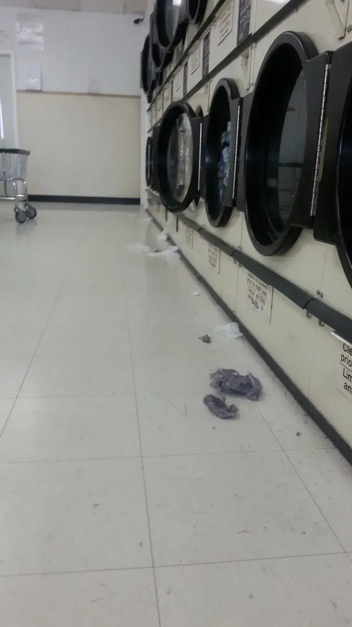 Tualatin Laundromat thumbnail 9