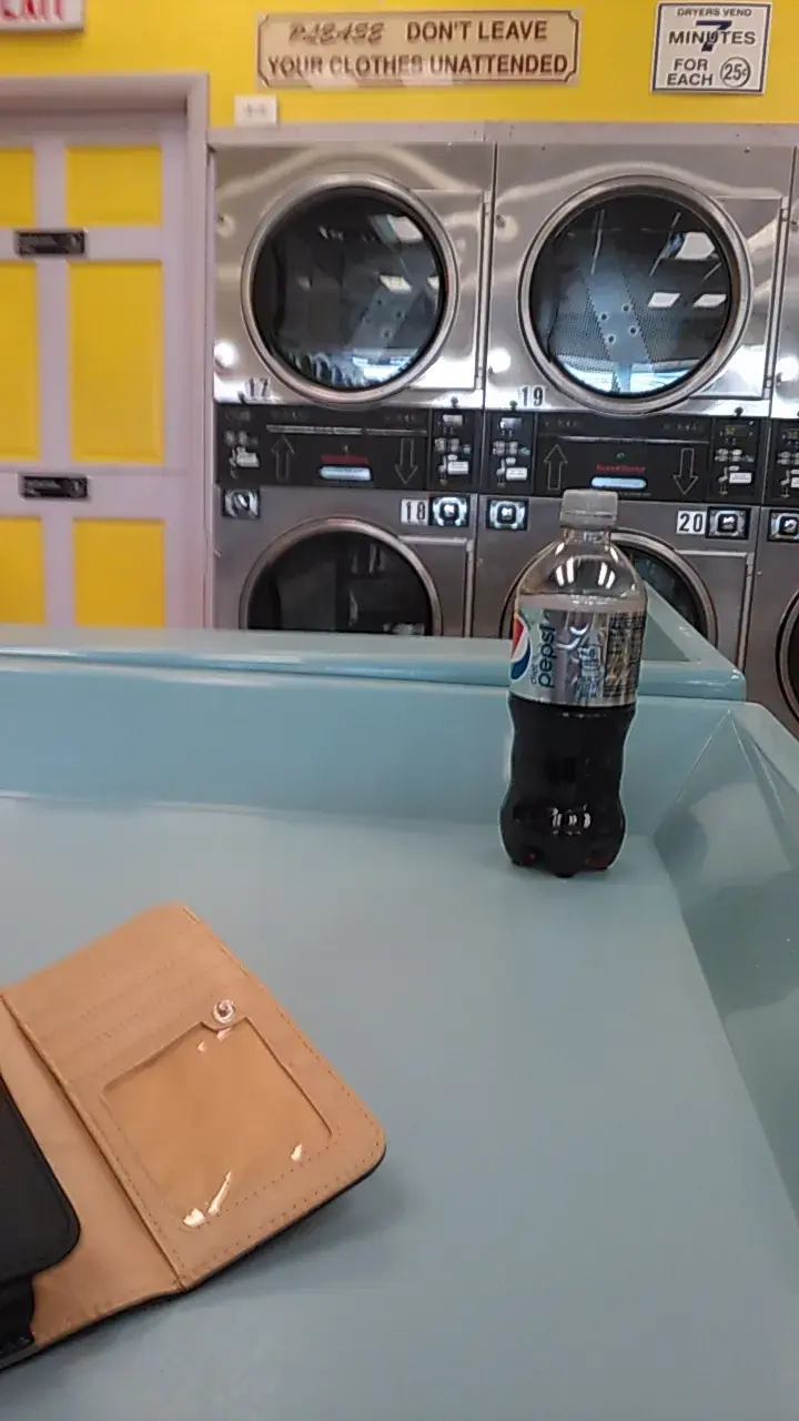 Tub O' Suds Laundromat thumbnail 7