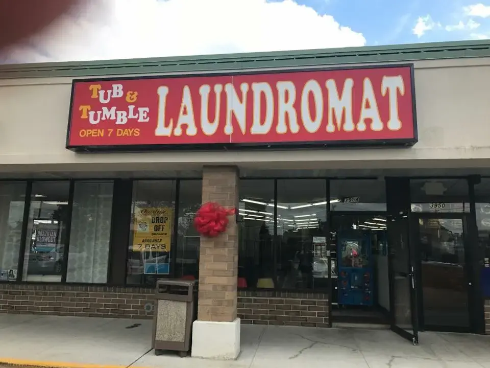 Tub & Tumble Laundromat - Image 3