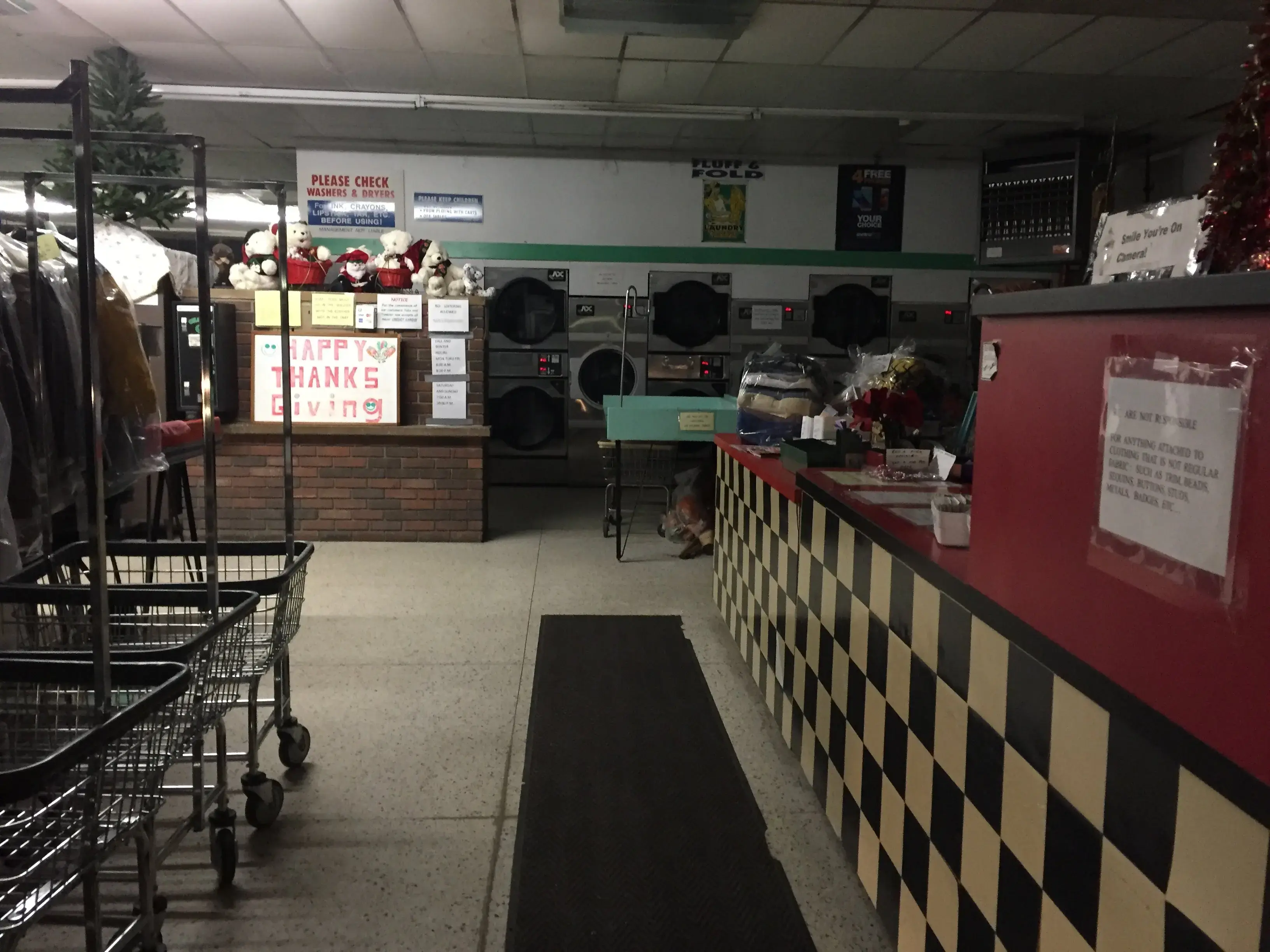 Tubs & Tumblers Coin Laundry and Drop-Off Service thumbnail 14