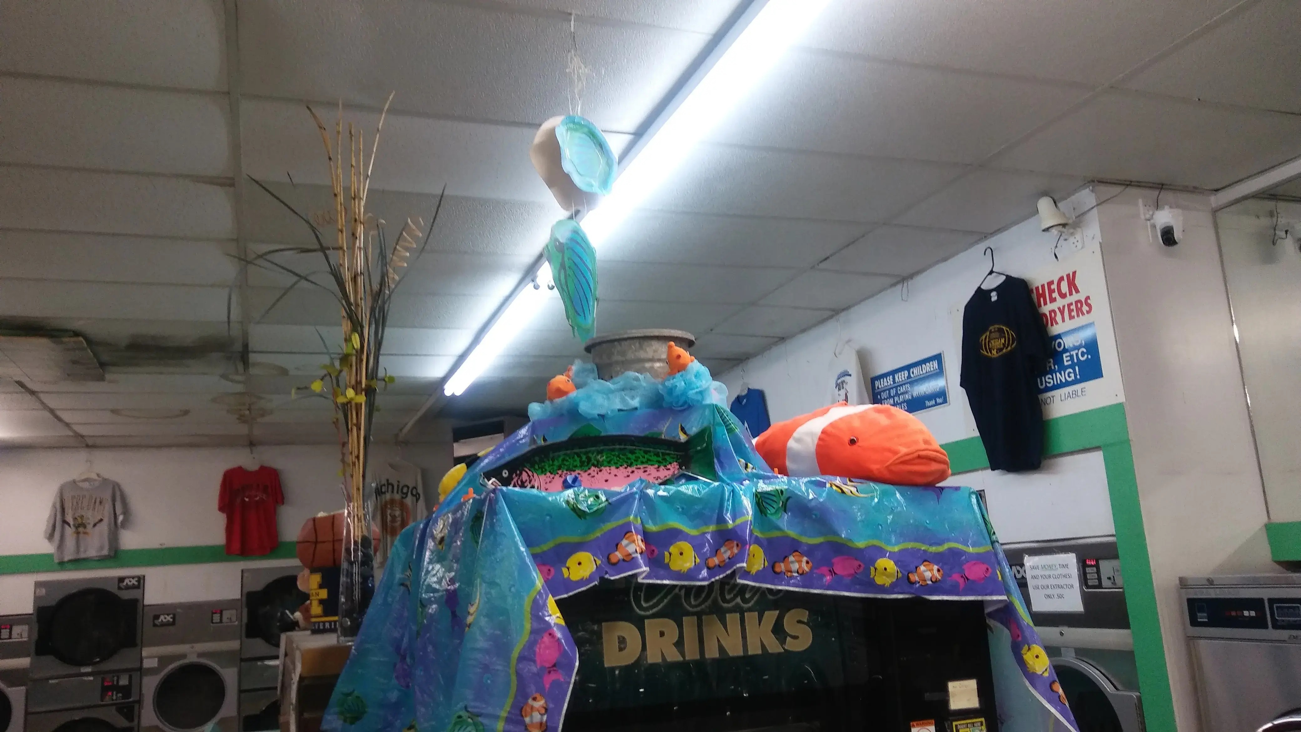 Tubs & Tumblers Coin Laundry and Drop-Off Service thumbnail 11