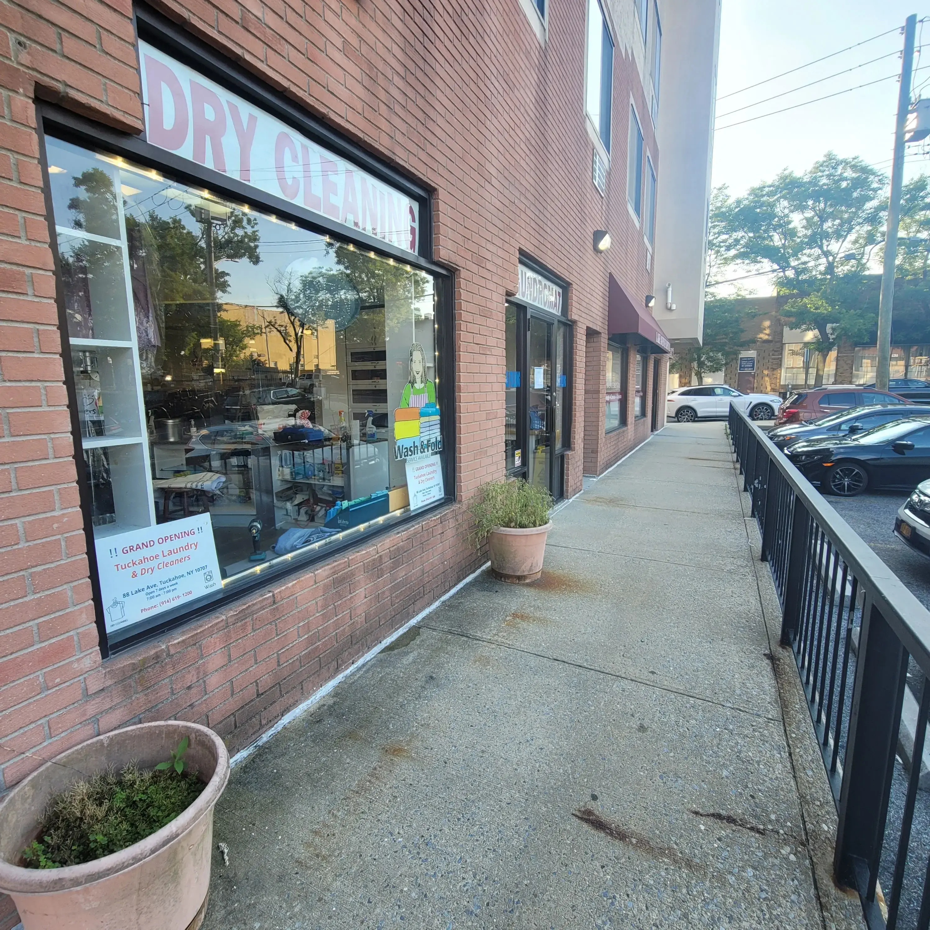 Tuckahoe Laundry & Dry Cleaners - Laundromat thumbnail 10