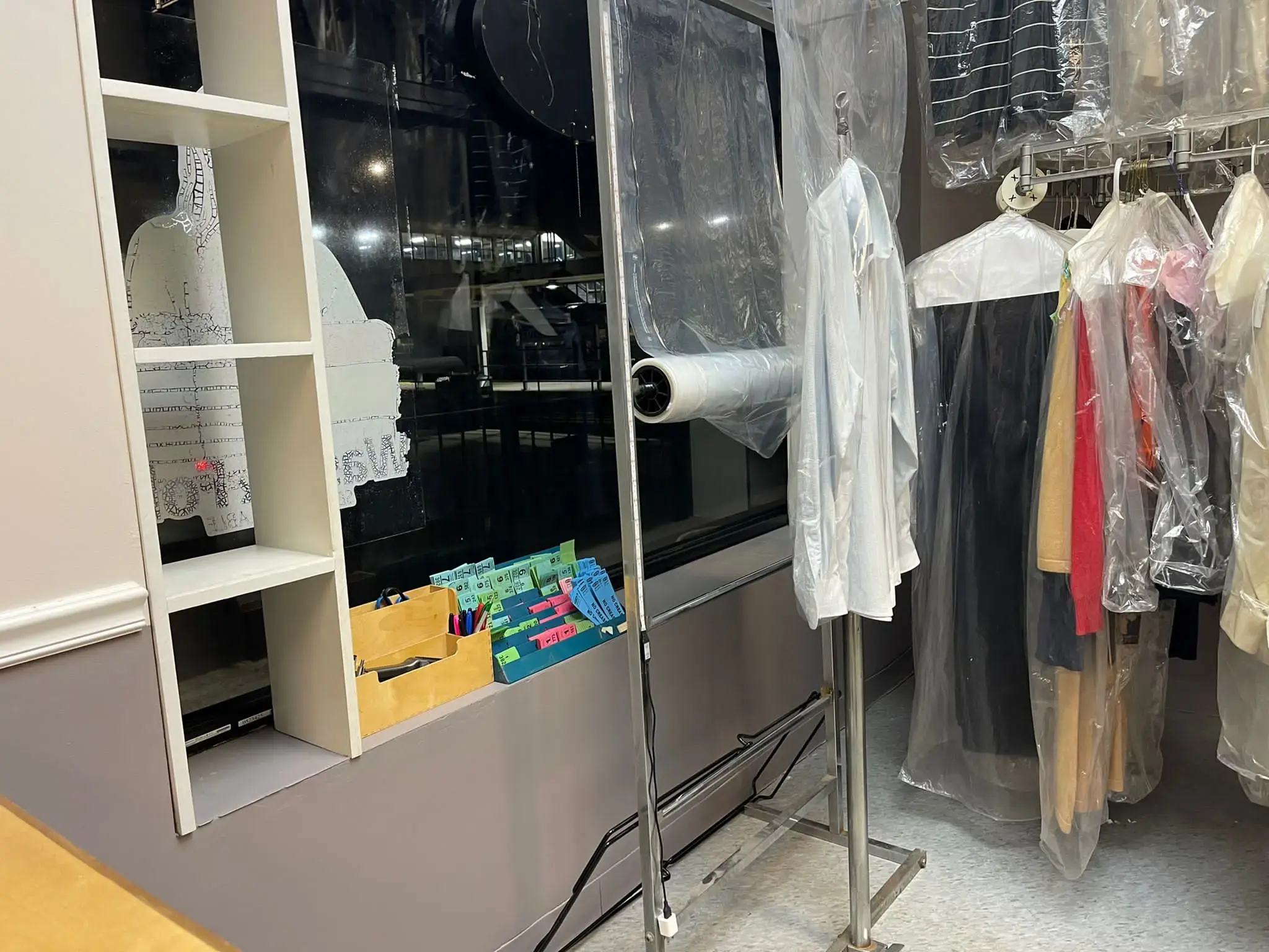 Tuckahoe Laundry & Dry Cleaners - Laundromat - Image 16