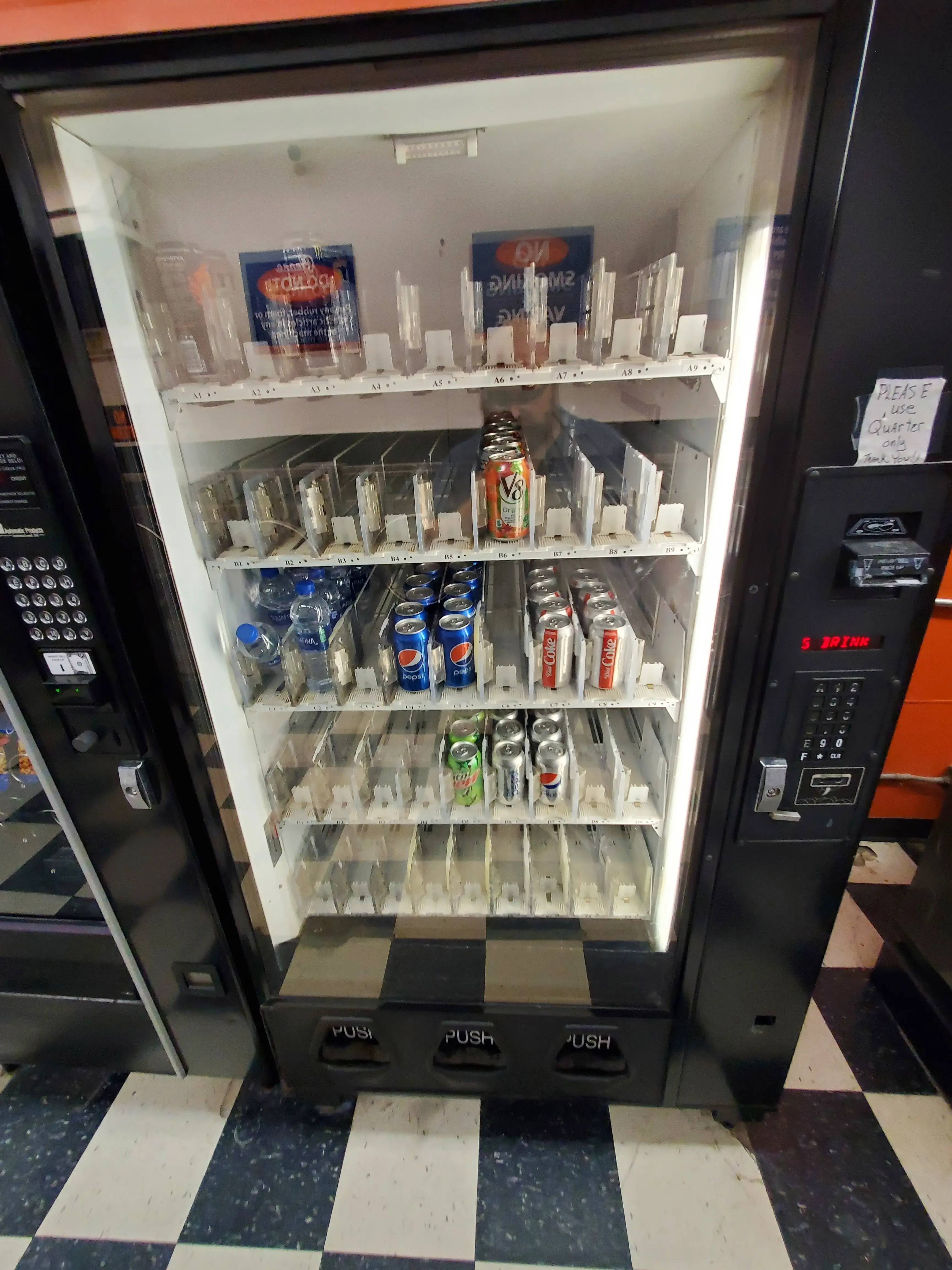 Tumble and Dry Laundromat thumbnail 17