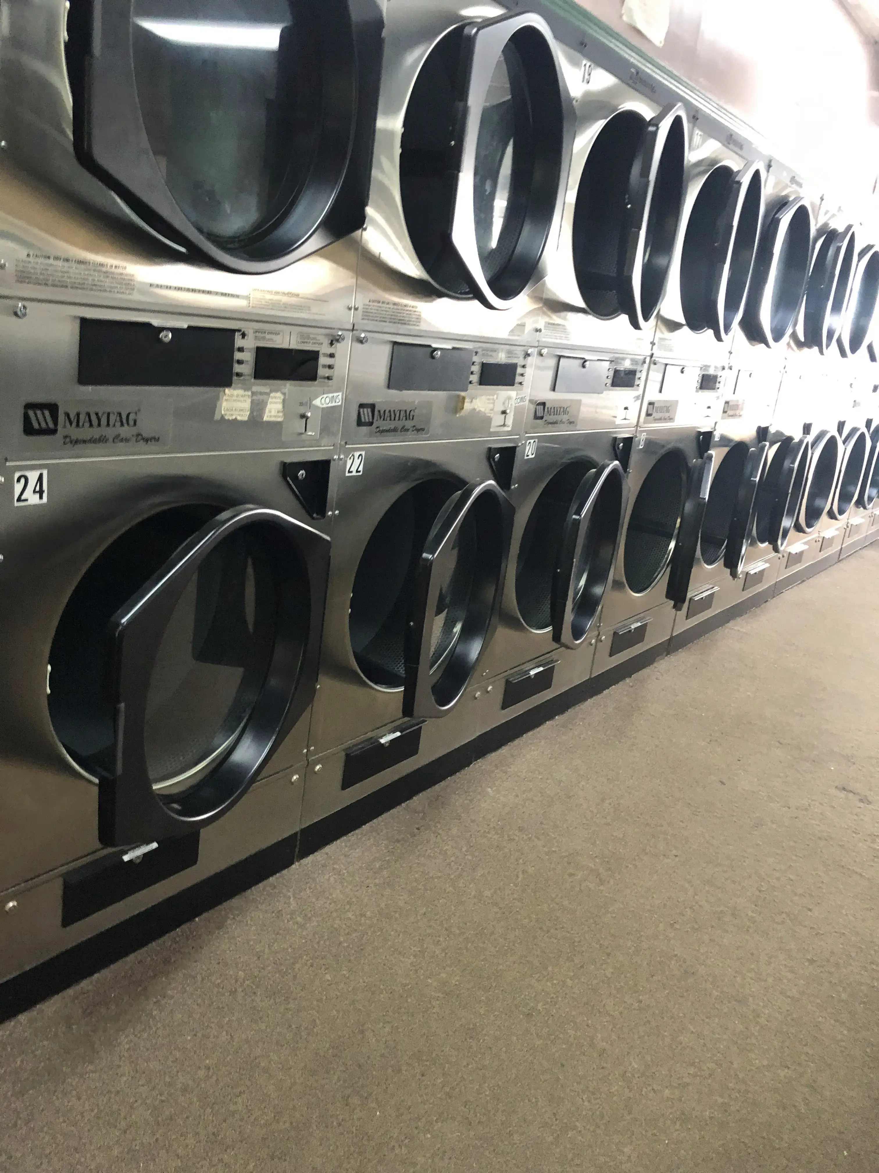 Tumble & Dry Laundromat thumbnail 19