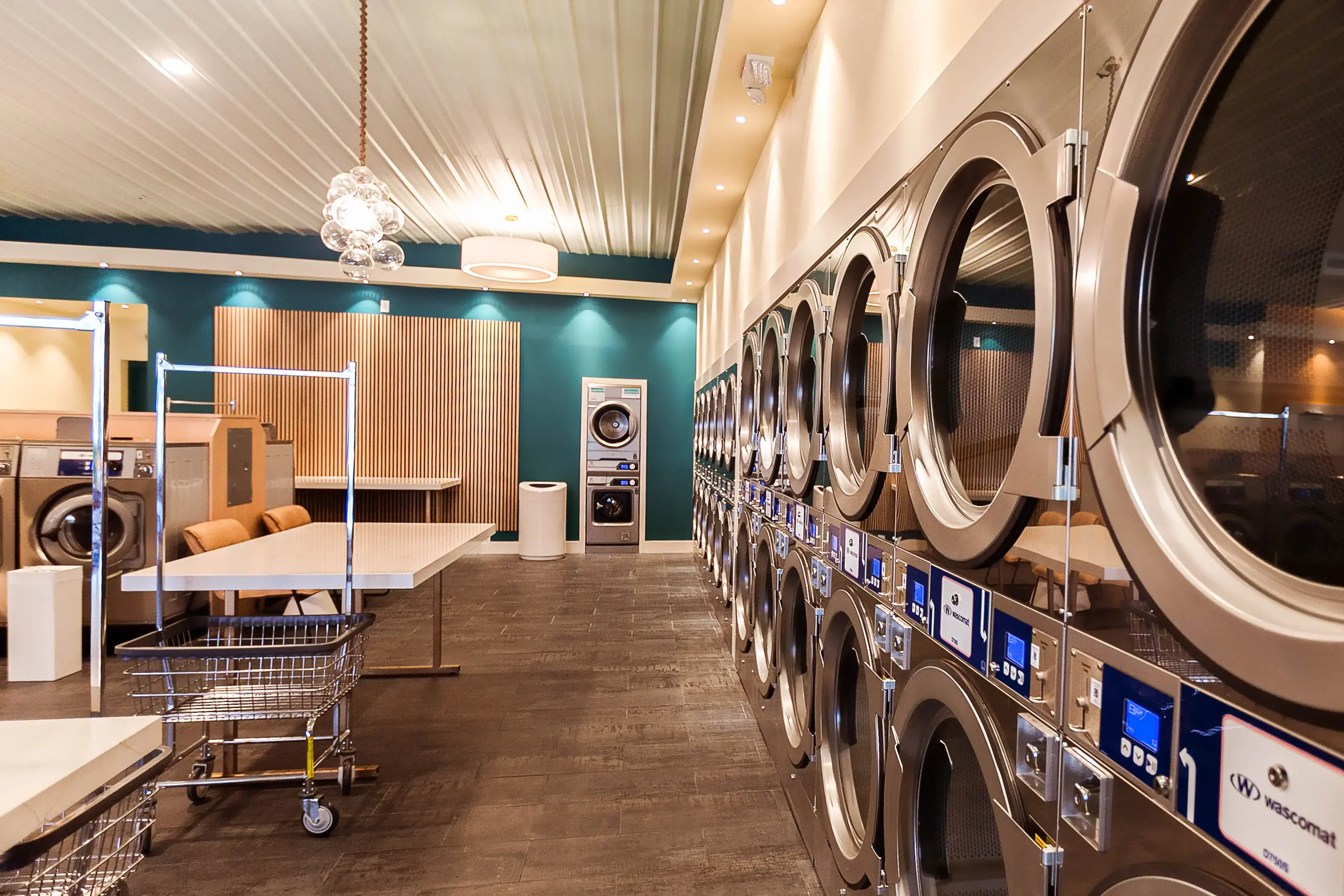 Tumble & Dry Laundromat thumbnail 3
