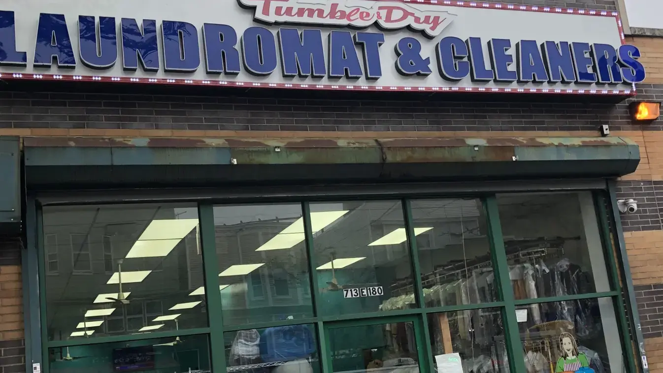 Tumble & Dry Laundromat and Cleaners location