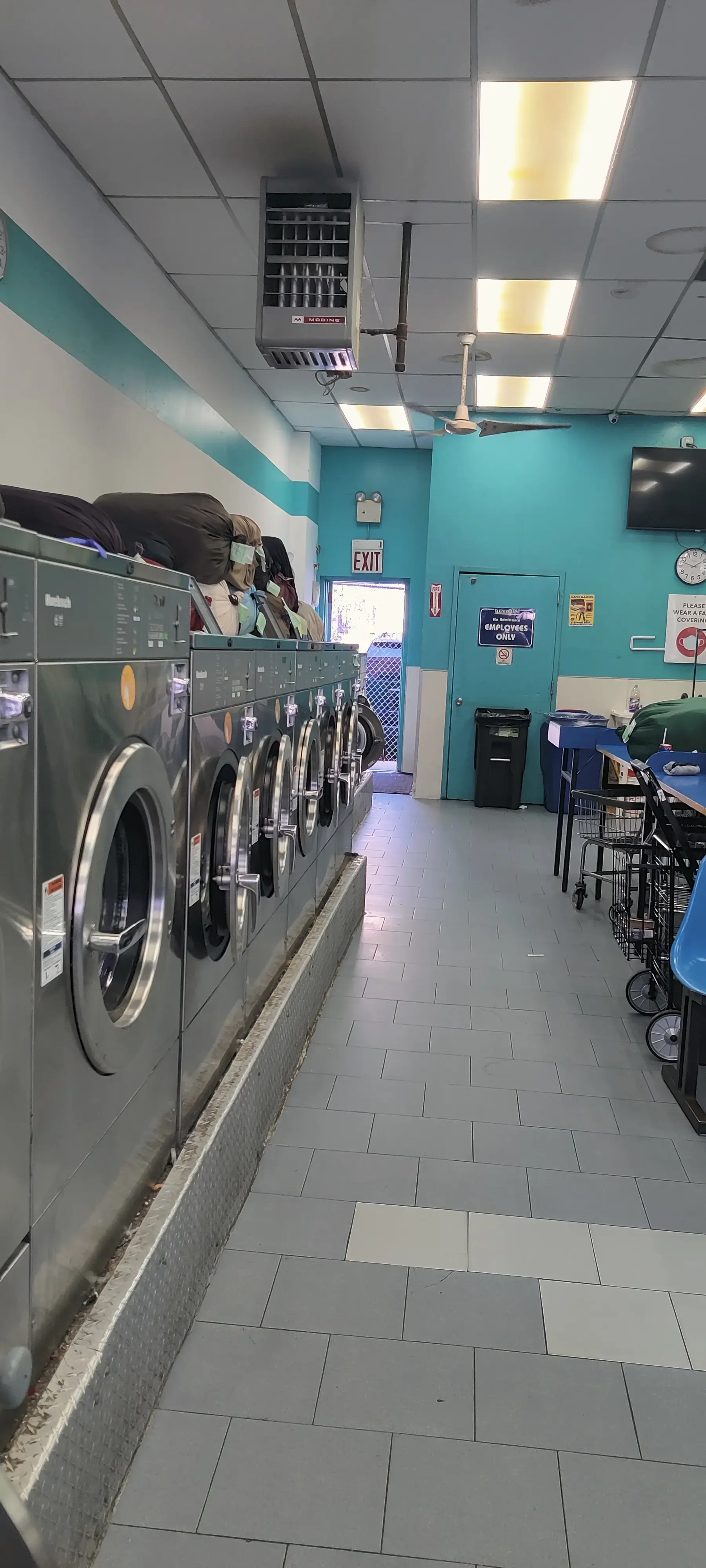 Tumble & Dry Laundromat and Cleaners - Image 11