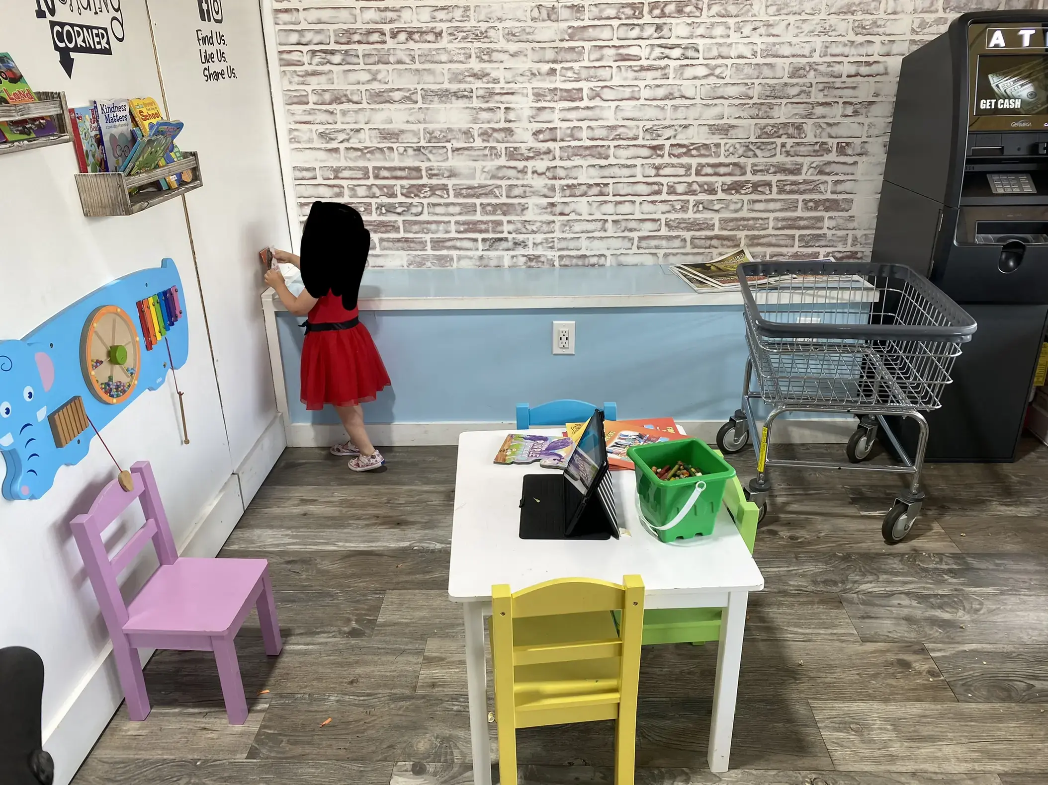 Tumble & Dry Laundromat thumbnail 15