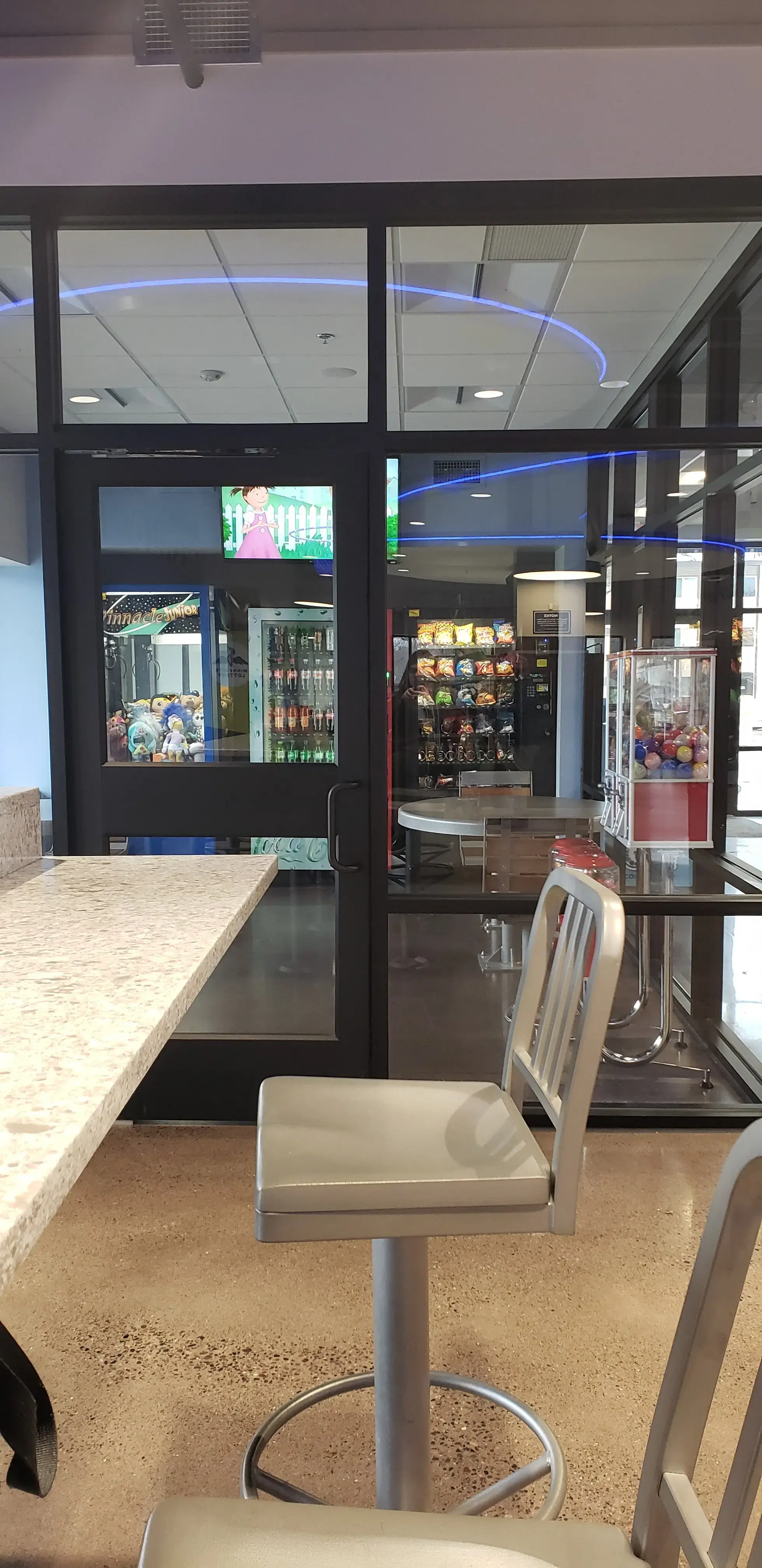 Tumble Fresh Coin Laundry - Image 20