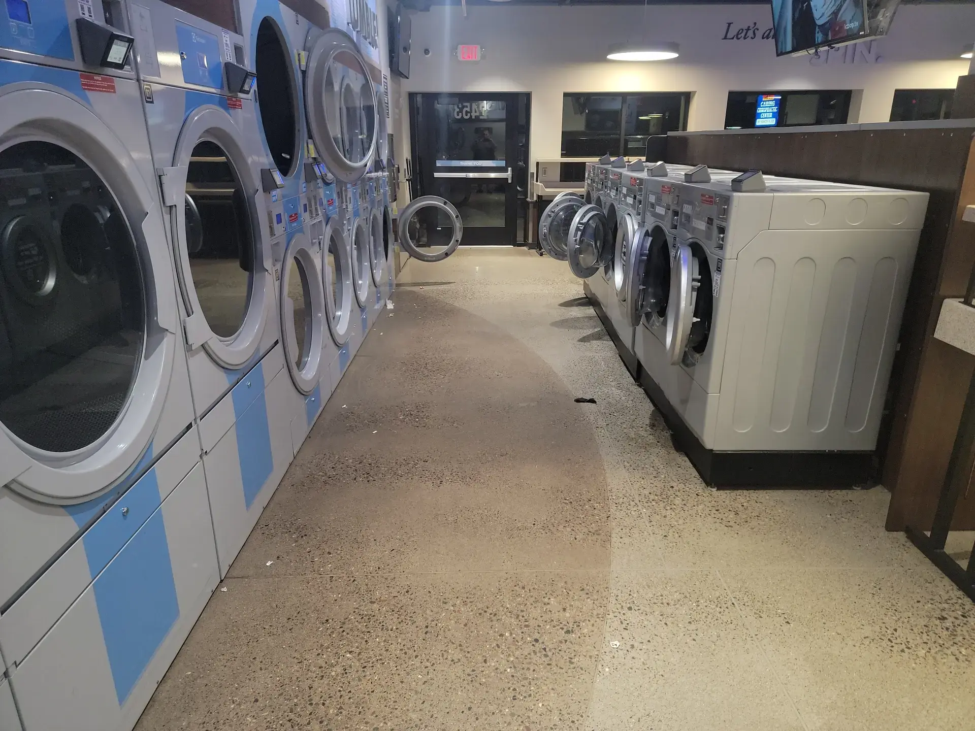 Tumble Fresh Coin Laundry - Image 3